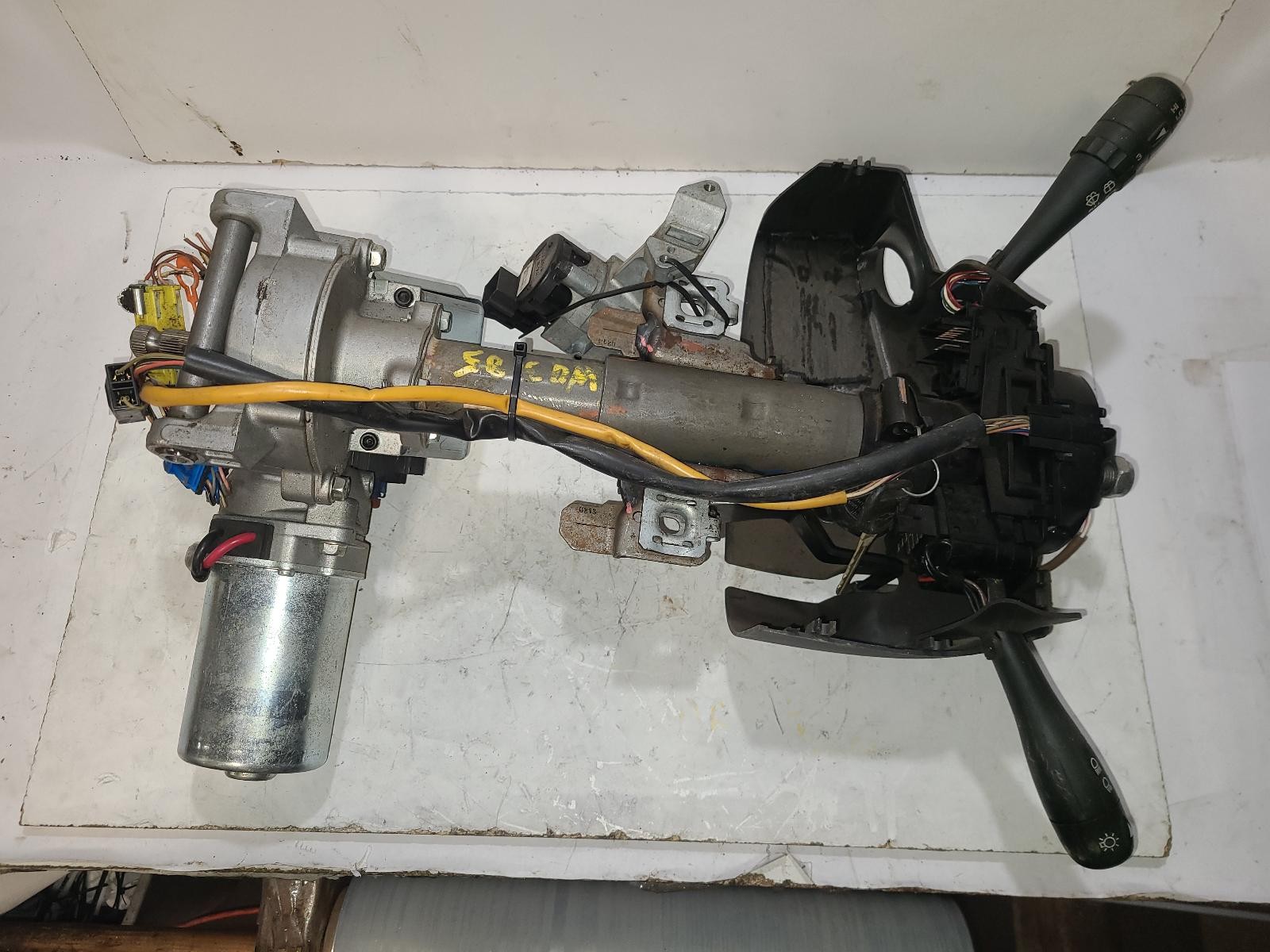 Used Steering Column fits: 2006 Chevrolet Equinox Floor Shift Grade A