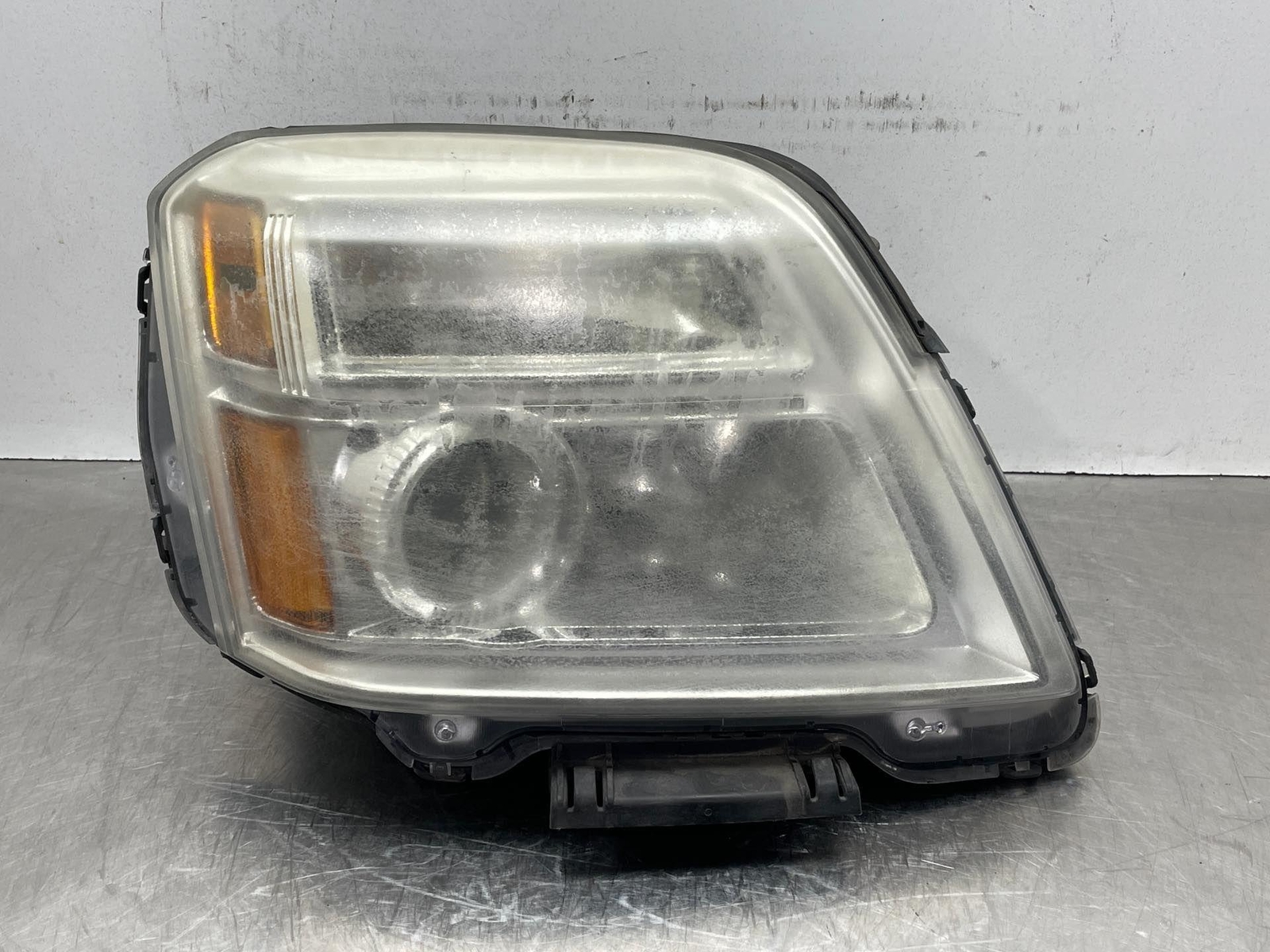 2013 GMC Terrain SLE OEM Passenger Right Headlamp Assembly *Repaired Tabs 10 15