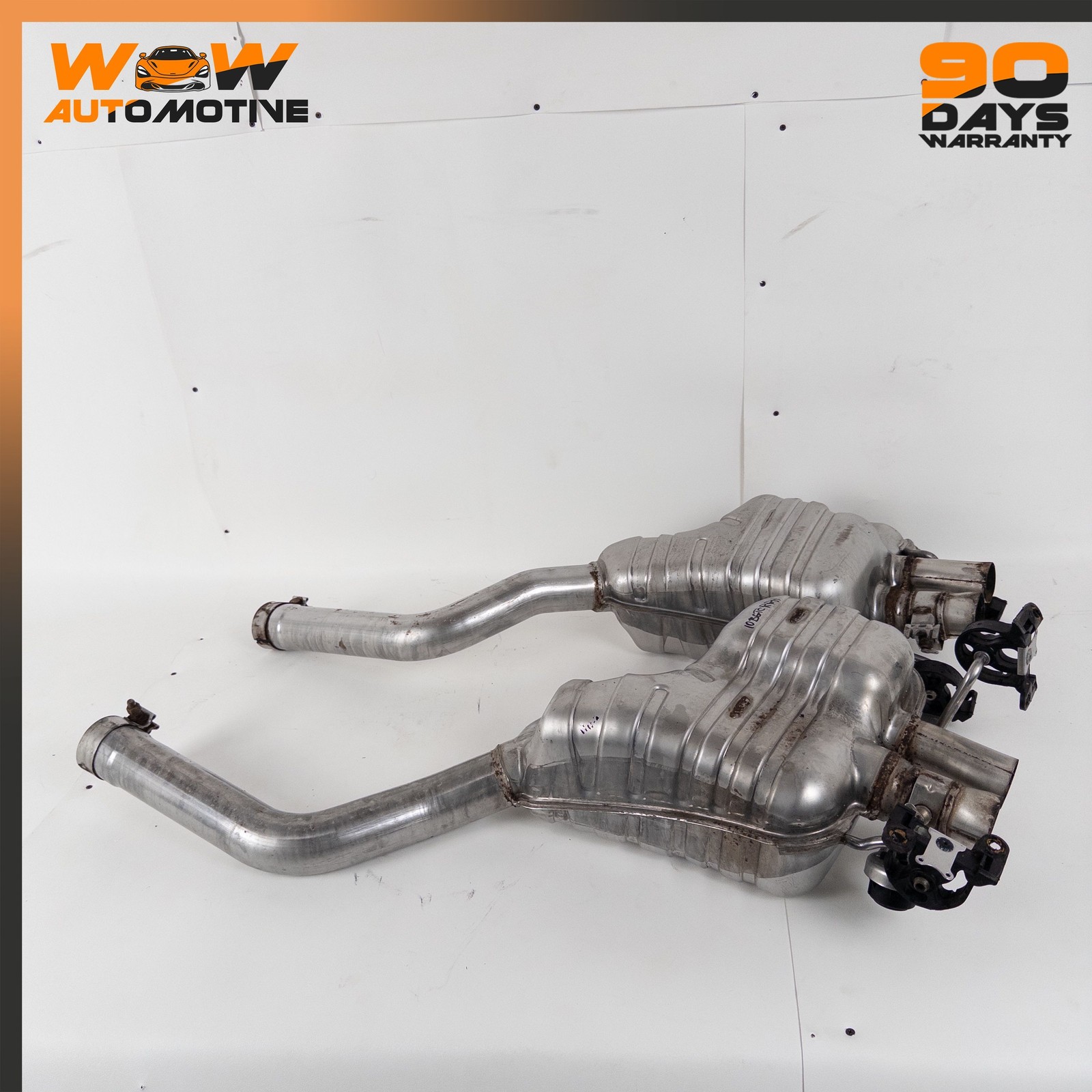 10-16 BENTLEY CONTINENTAL GTC REAR LEFT RIGHT EXHAUST MUFFLER ASSEMBLY OEM 10-16 BENTLEY CONTINENTAL GTC REAR LEFT RIGHT EXHAUST MUFFLER ASSEMBLY OEM