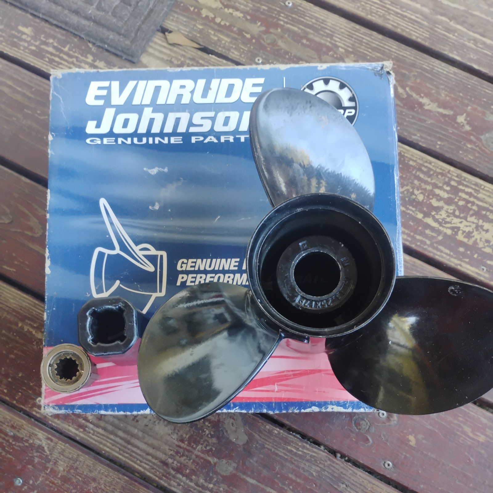 13 1/4 x 17 Boat Propeller 13 Spline Fit Evinrude 40-140HP Prop,765183,RH