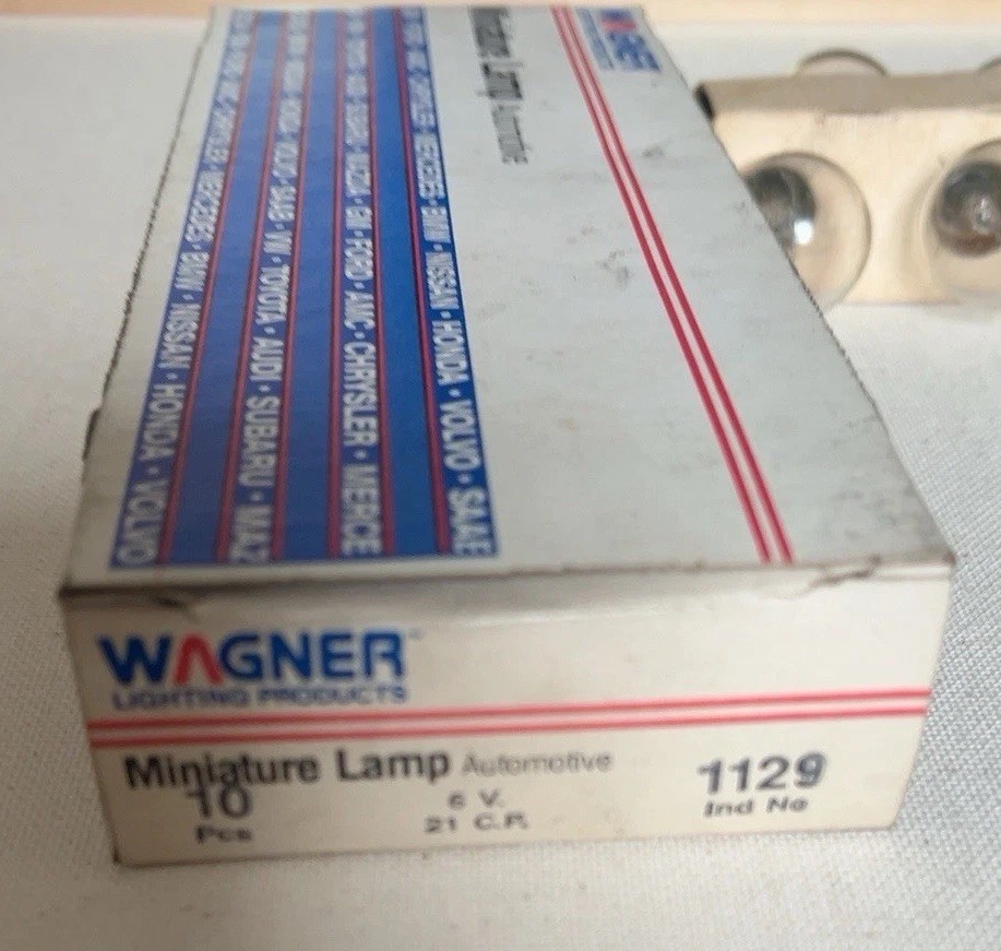 Vintage Wagner 1129 Automotive Miniature Light Bulbs 6V NOS Lot of 8 USA Vintage Wagner 1129 Automotive Miniature Light Bulbs 6V NOS Lot of 8 USA