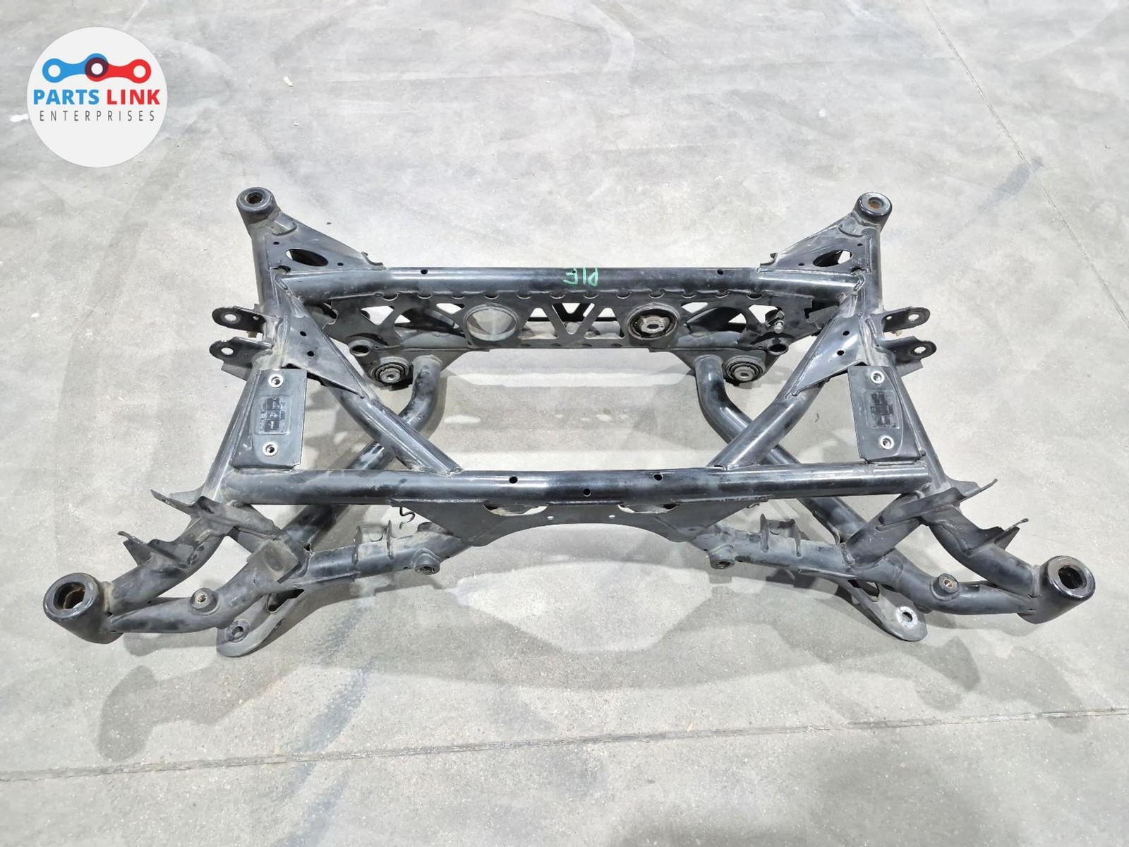 2015-2018 BMW M3 REAR SUSPENSION FRAME SUBFRAME CARRIER CRADLE CROSSMEMBER OEM