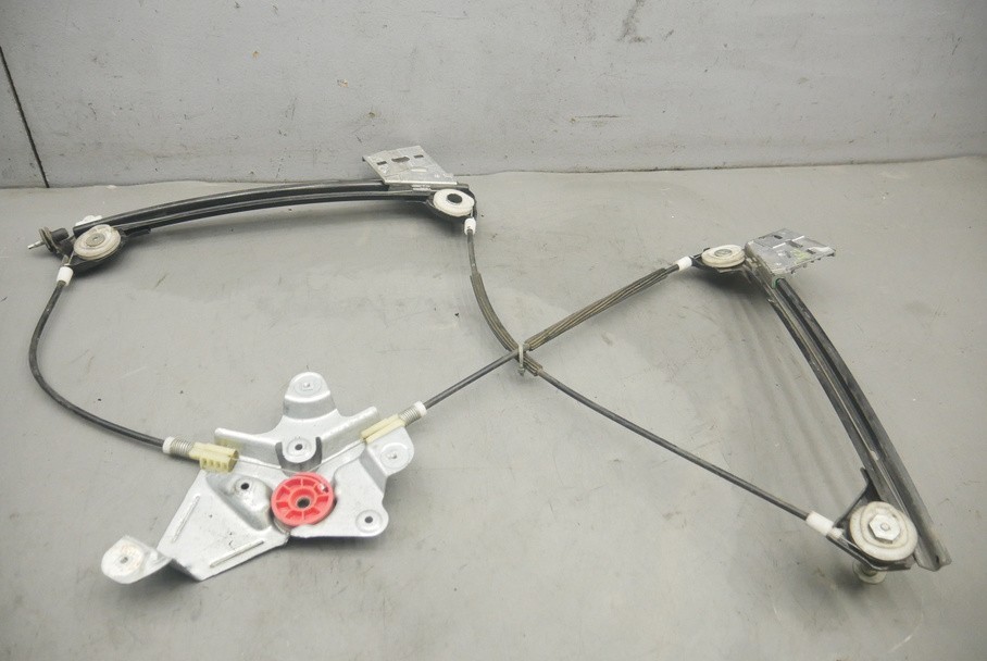 2006-2009 Pontiac Solstice Left Driver Side Door Power Window Regulator OEM 2006-2009 Pontiac Solstice Left Driver Side Door Power Window Regulator OEM