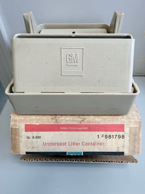 1972 – 1976 General Motors NOS Under Seat Accessory Litter Container GM # 981798 1972 – 1976 General Motors NOS Under Seat Accessory Litter Container GM # 981798
