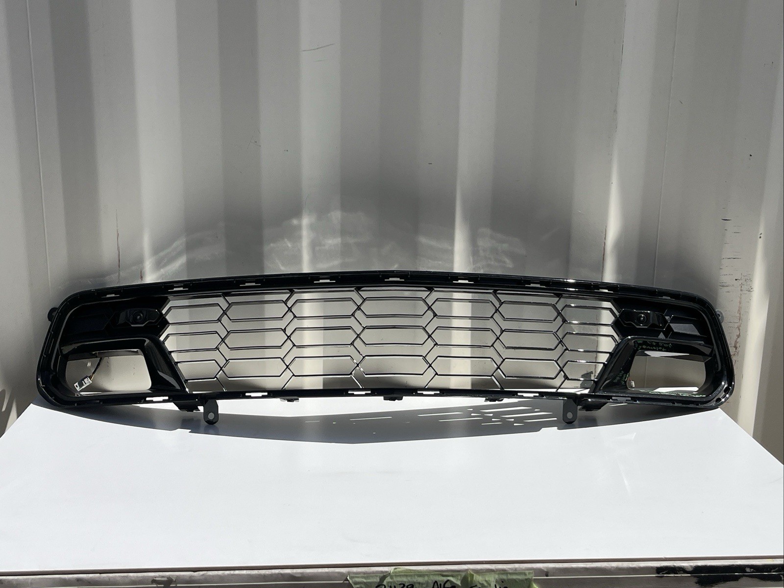 2014-2019 Chevrolet Corvette C7 Z06 Lower Grill W/ Cameras Used Oem 22790957