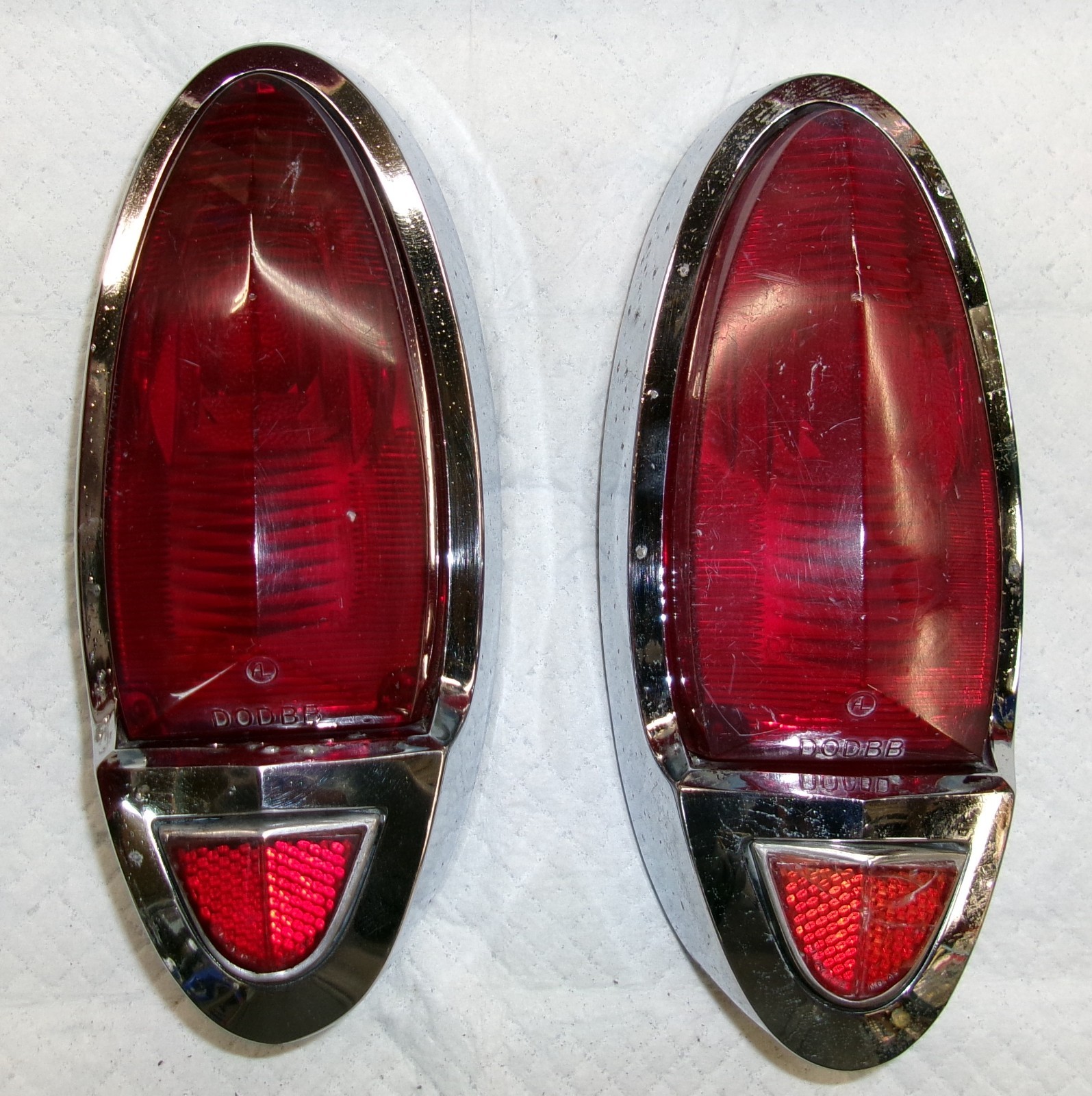 1954 DODGE CORONET/MEADOWBROOK/ROYAL TAIL LIGHT ASSEMBLY
