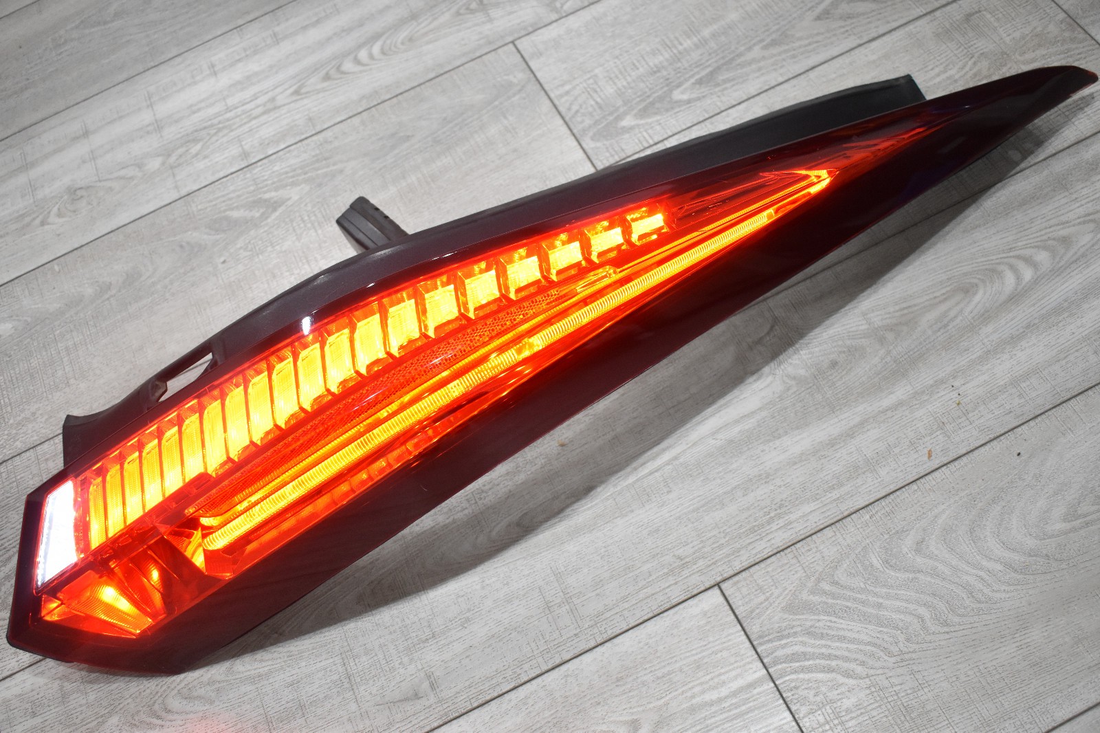 2010-2014 Cadillac CTS / CTS-V WAGON Right PASSENGER Side Tail Light OEM TESTED