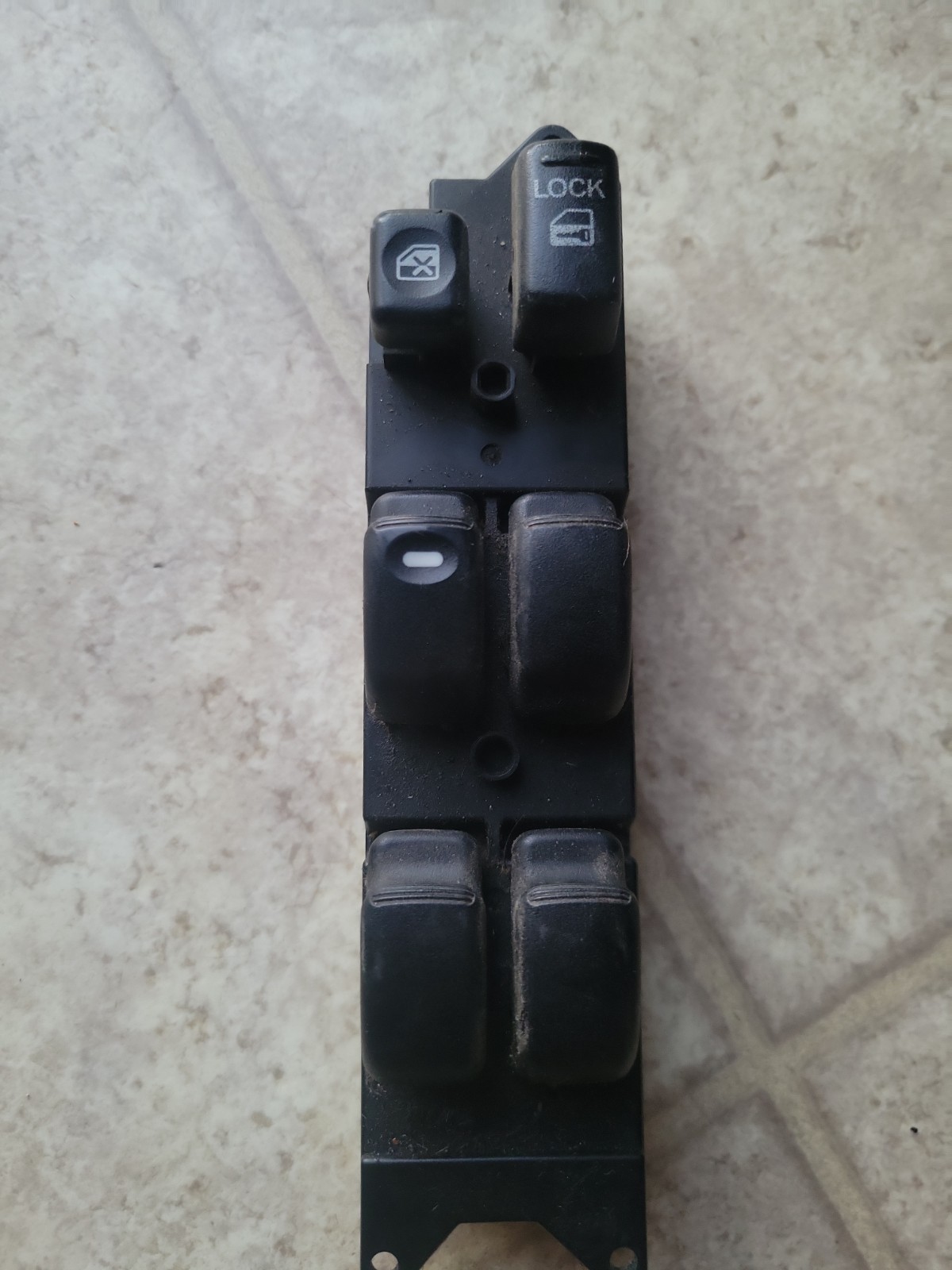 01-05 Eclipse Spyder Driver Side Master Switch Oem MR368945 01-05 Eclipse Spyder Driver Side Master Switch Oem MR368945