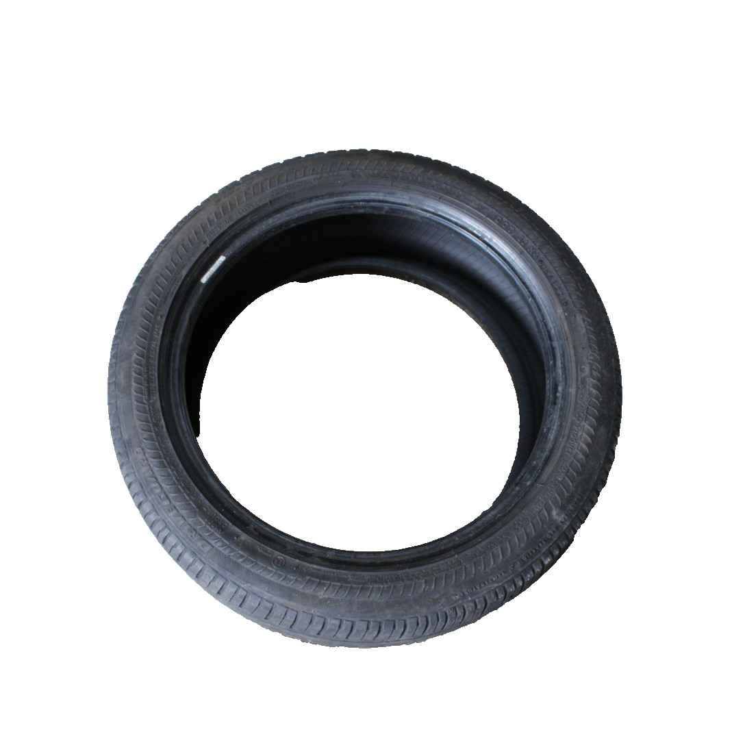 1x P205/50R17 Bridgestone DriveGuard Plus RFT 6/32 93 V Used Tire 2055017 1x P205/50R17 Bridgestone DriveGuard Plus RFT 6/32 93 V Used Tire 2055017