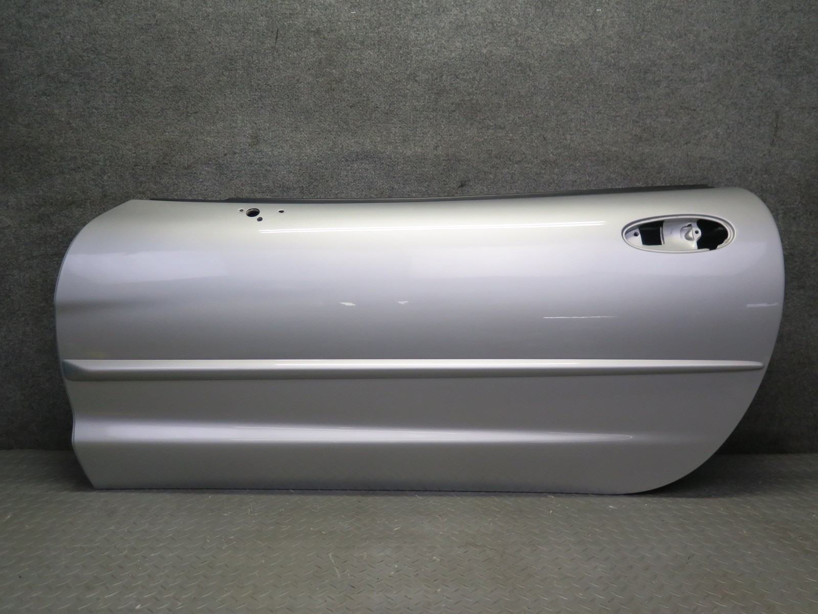 97-04 CHEVROLET CORVETTE C5 LEFT DOOR SHELL PANEL SILVER OEM