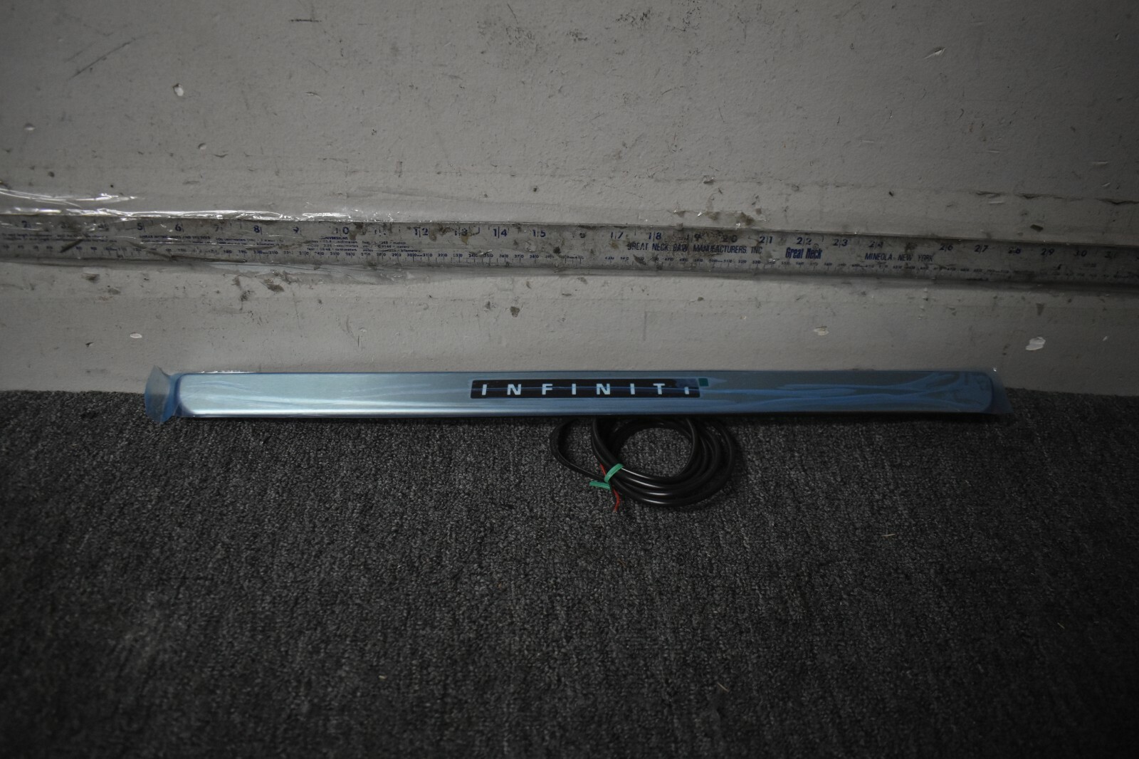 2015-2018 INFINITI QX60 BASE ILLUMINATED KICK PLATE FACTORY OEM