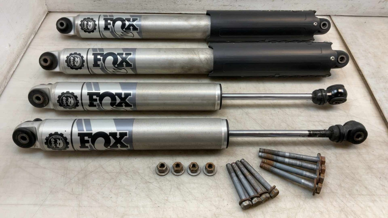 Jeep JL Wrangler Mopar 4 Door 2.5 in Lift Fox Shocks Set of 4 2018-2026