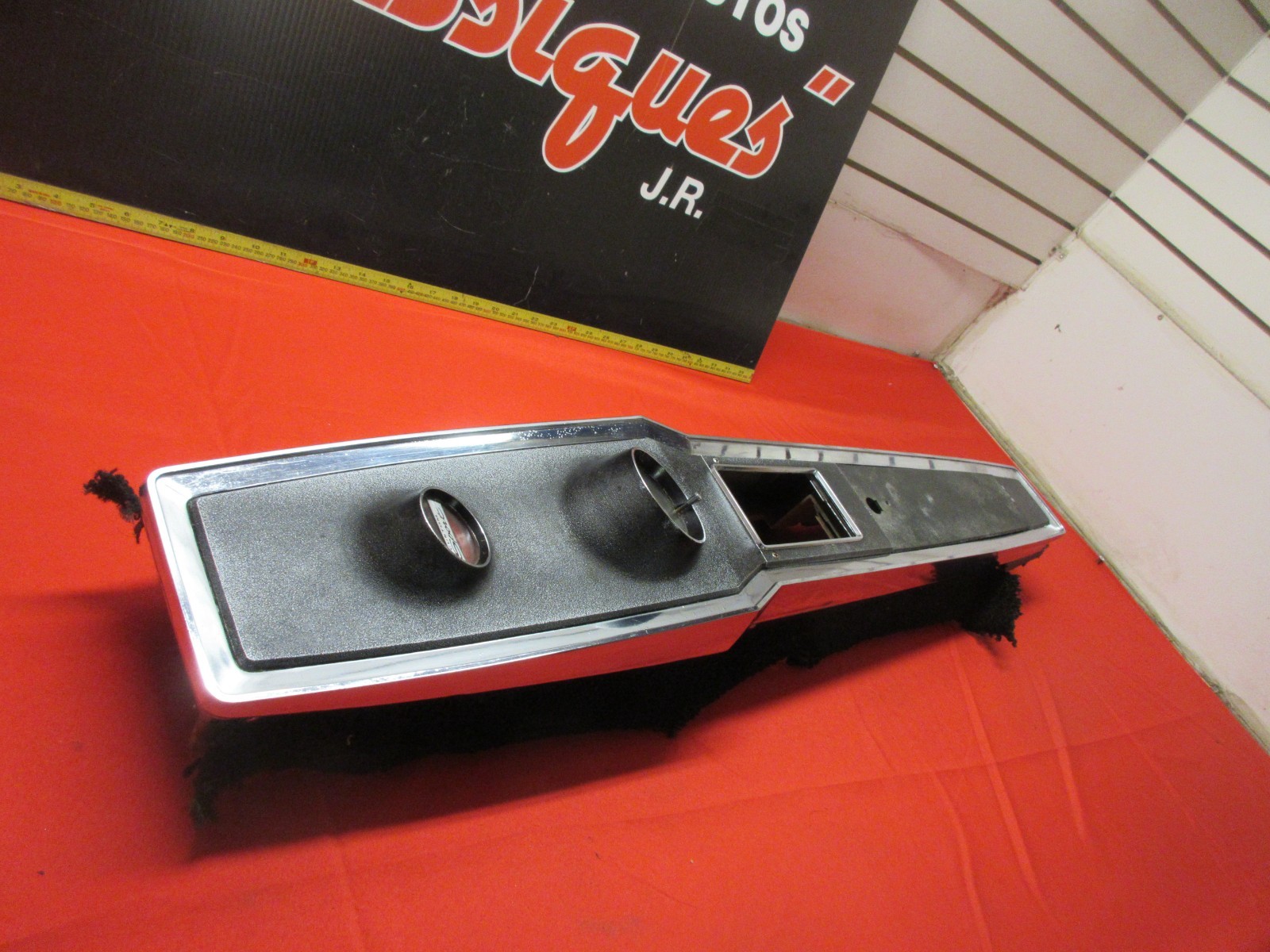 1965 CHEVROLET IMPALA CONSOLE AUTOMATIC