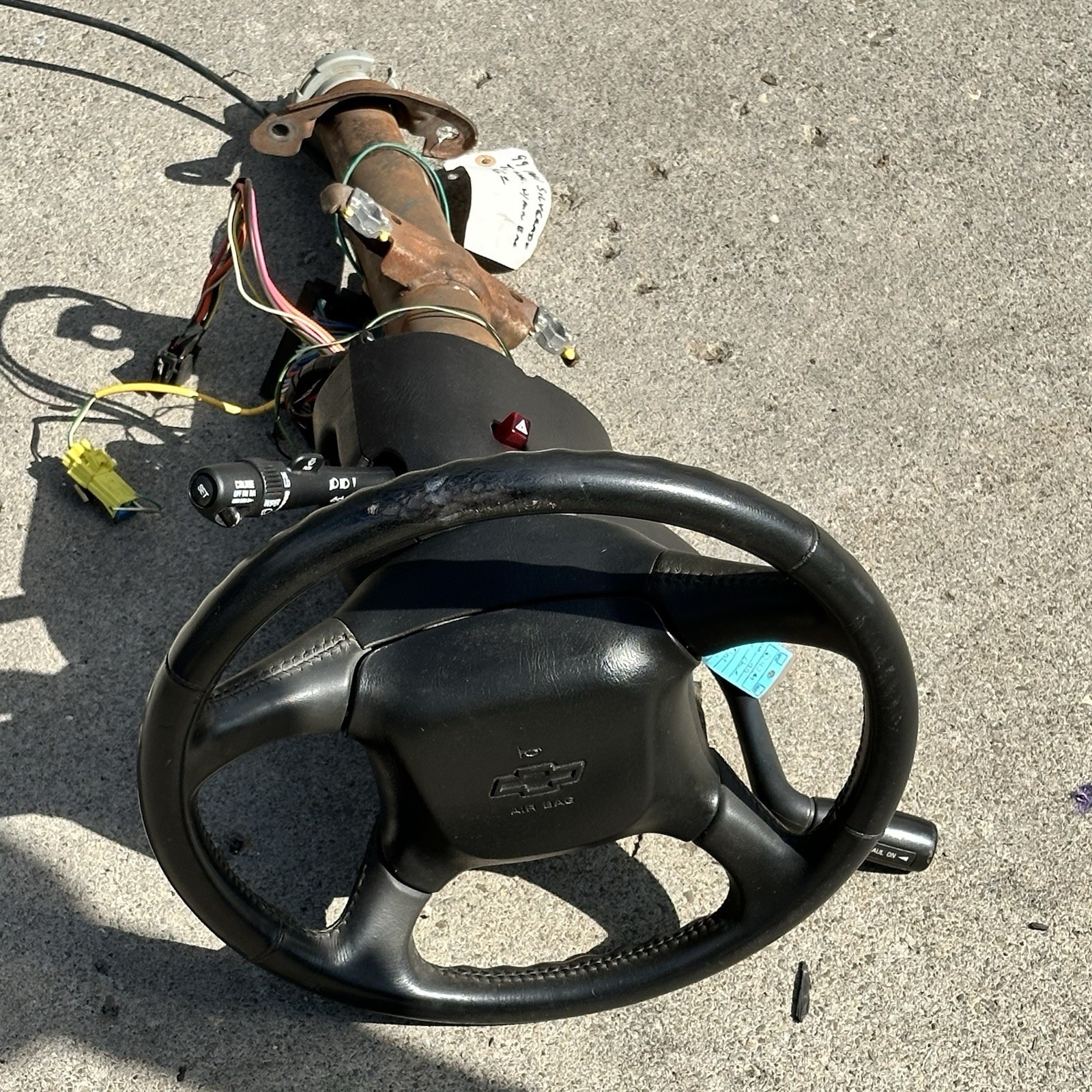 1999-2002 OEM GM 26080896 Chevy Silverado 1500 Truck tilt steering column Wheel 1999-2002 OEM GM 26080896 Chevy Silverado 1500 Truck tilt steering column Wheel