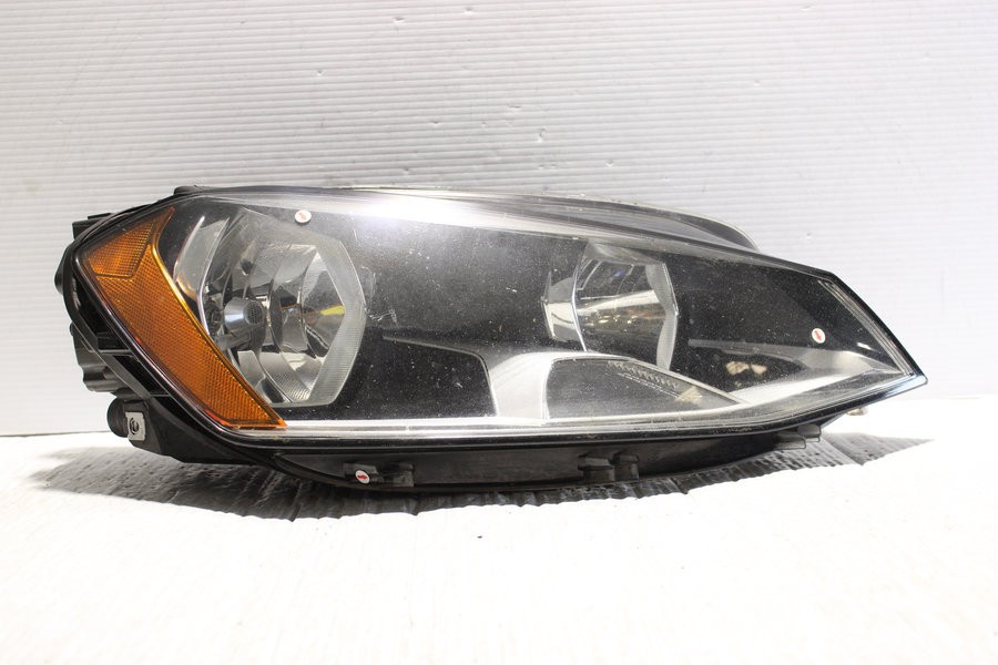 2015-2017 Volkswagen Golf Right Side Halogen Headlight Assembly OEM 5GM941006