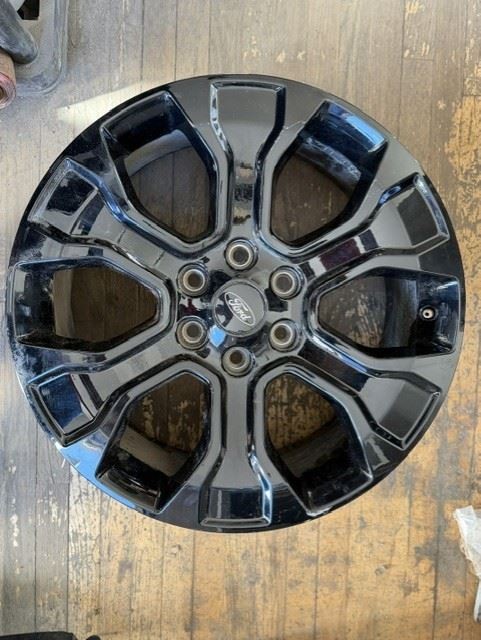 Wheel 20x8-1/2 6 Spoke Polished Fits 21-23 FORD F150 PICKUP 586967