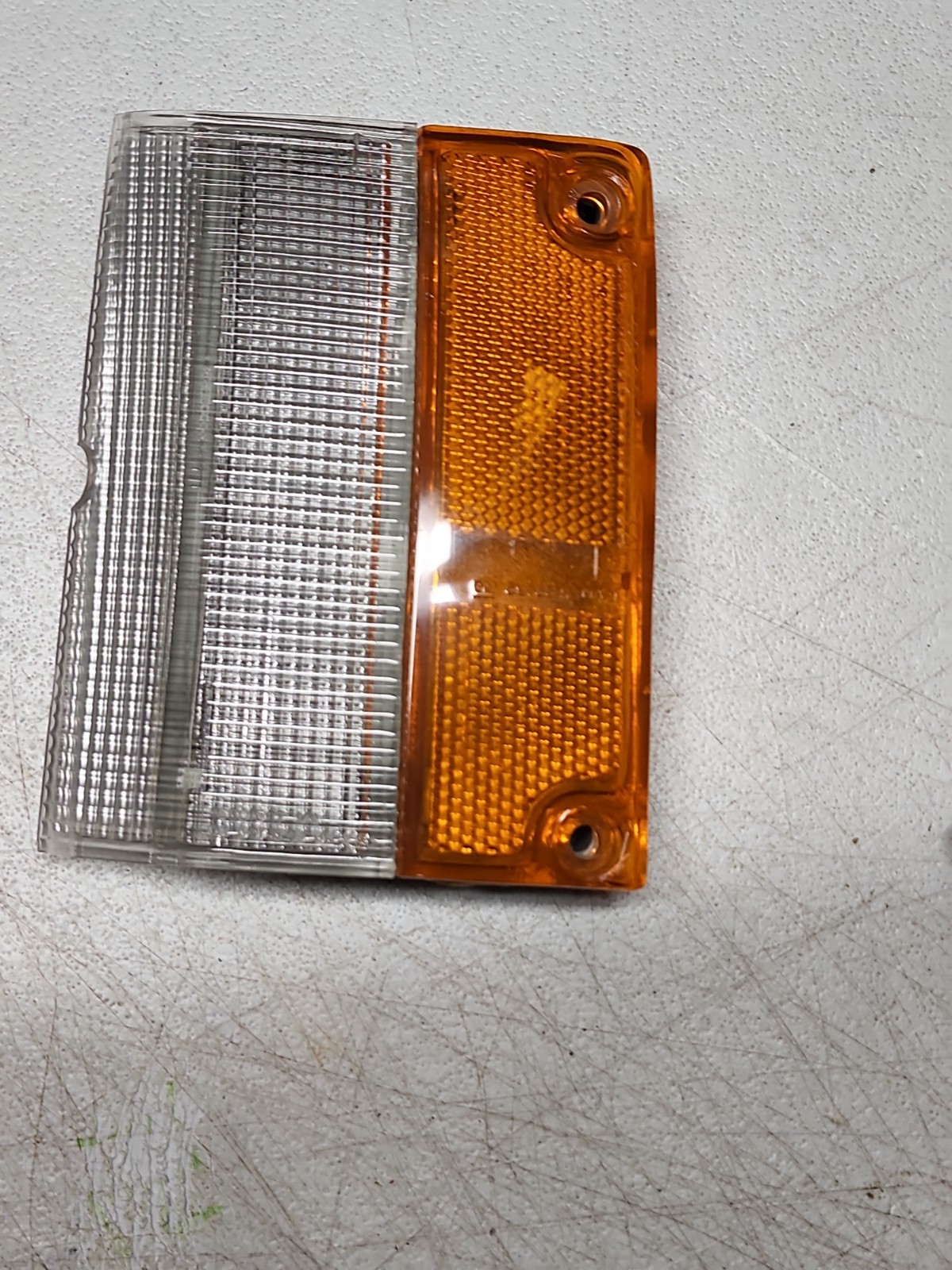 1982 - 1994 Oldsmobile Cutlass Front Side Marker Lamp NOS GM 929329 Left Driver 1982 - 1994 Oldsmobile Cutlass Front Side Marker Lamp NOS GM 929329 Left Driver