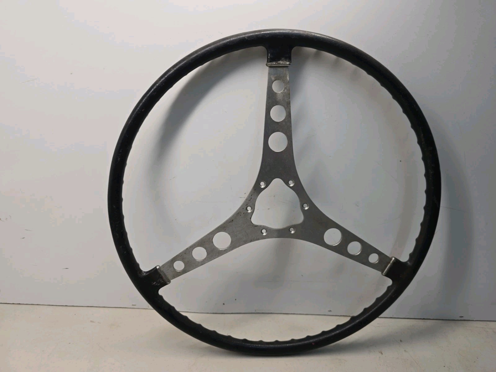 1955-62 Corvette Steering Wheel (Black) (17\ 1955-62 Corvette Steering Wheel (Black) (17\