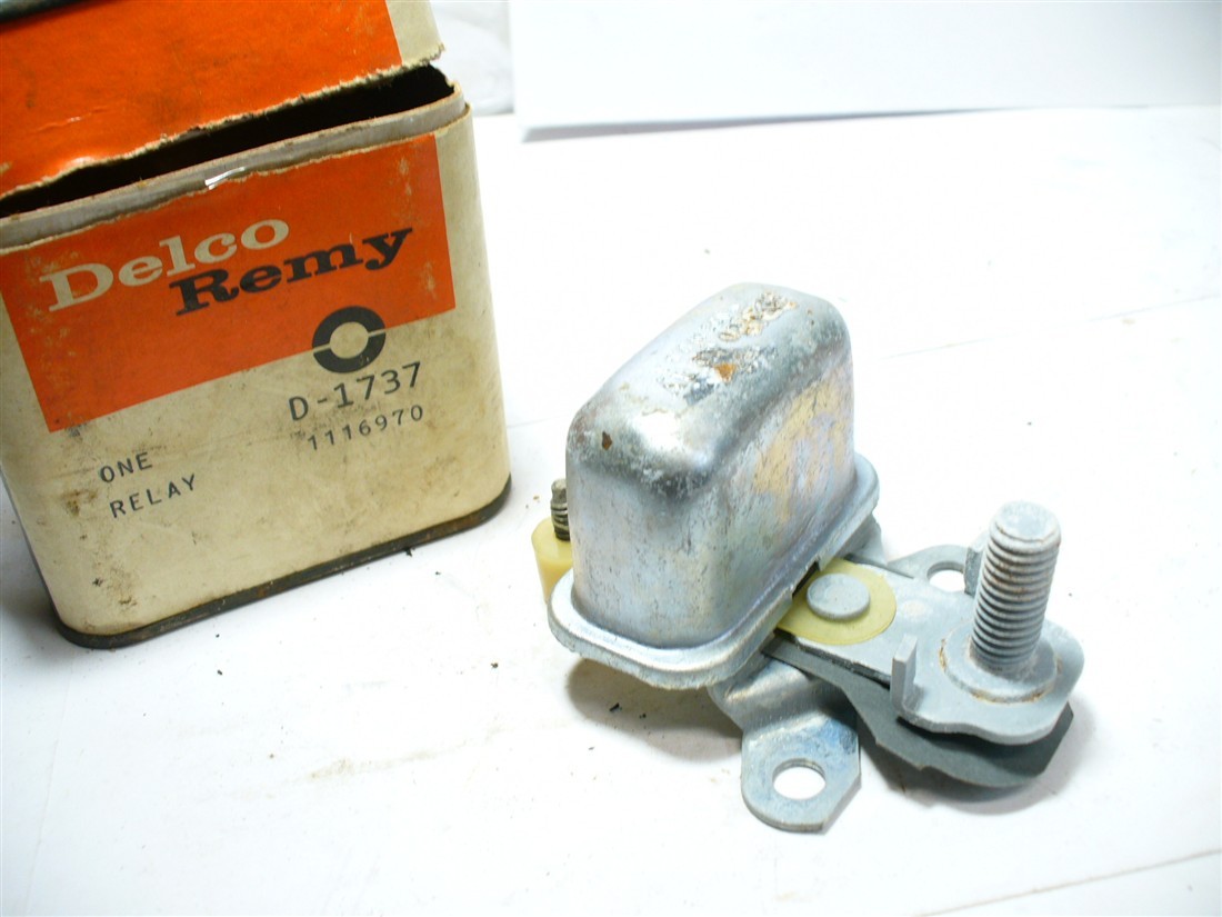 NOS 1959 1960 BUICK 1959 -1962 PONTIAC 12V HORN RELAY W/ JUNTION BLOCK 1116970