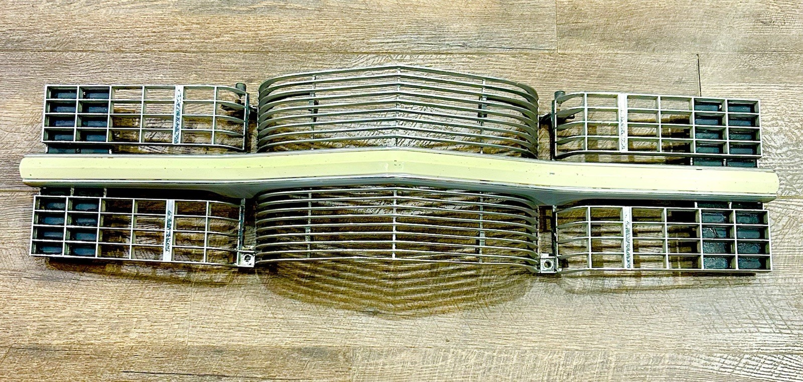 69 1969 FORD GALAXIE LTD HEAD LIGHT HEADLIGHT GRILLE ASSEMBLY SET NICE