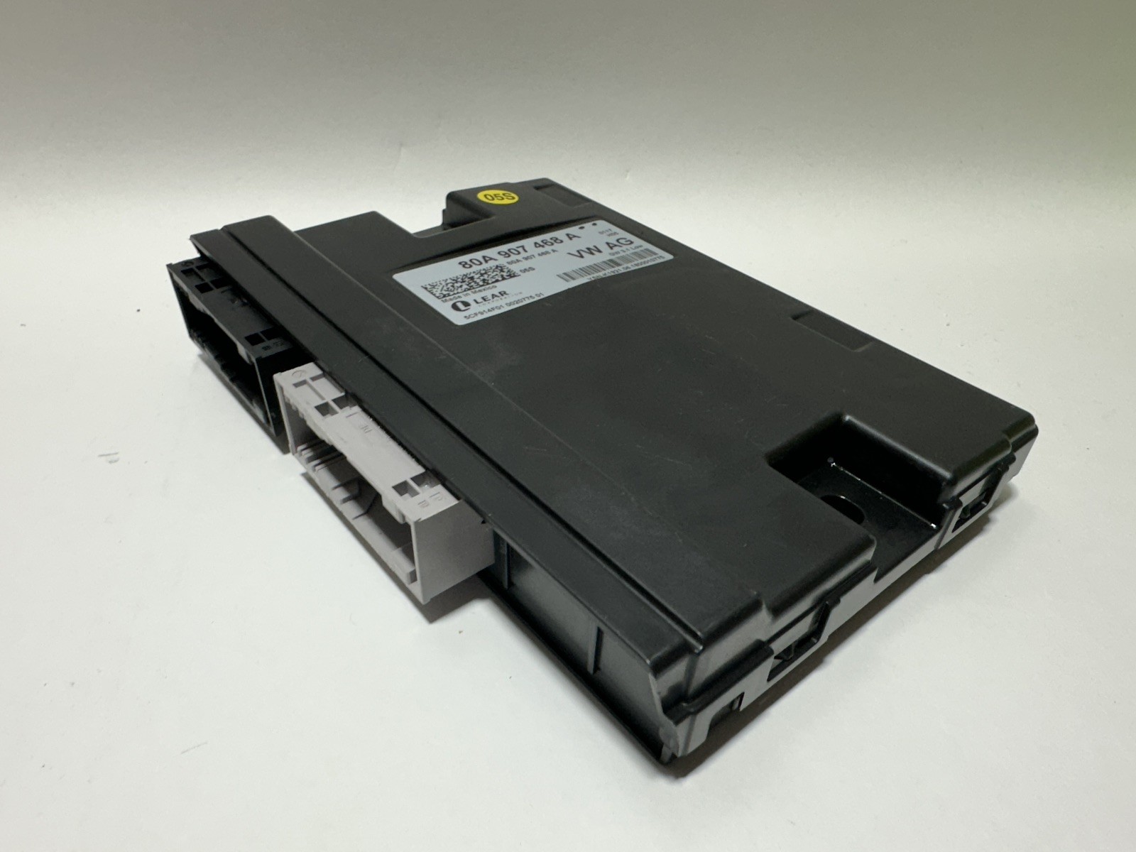 2018-2023 AUDI A4 A5 S5 Q5 Q7 - Can-Bus Gateway Control Module OEM 80A907468A 2018-2023 AUDI A4 A5 S5 Q5 Q7 - Can-Bus Gateway Control Module OEM 80A907468A