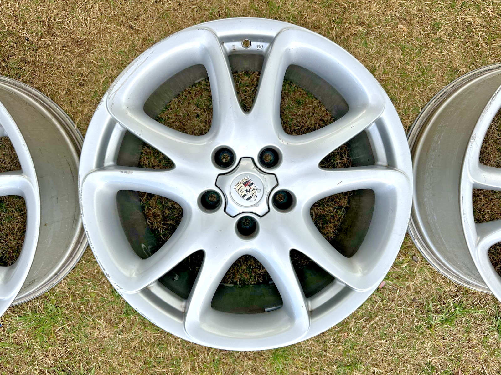OEM Porsche Cayenne 20 inch SportDesign wheels - 20x9 ET60 OEM Porsche Cayenne 20 inch SportDesign wheels - 20x9 ET60