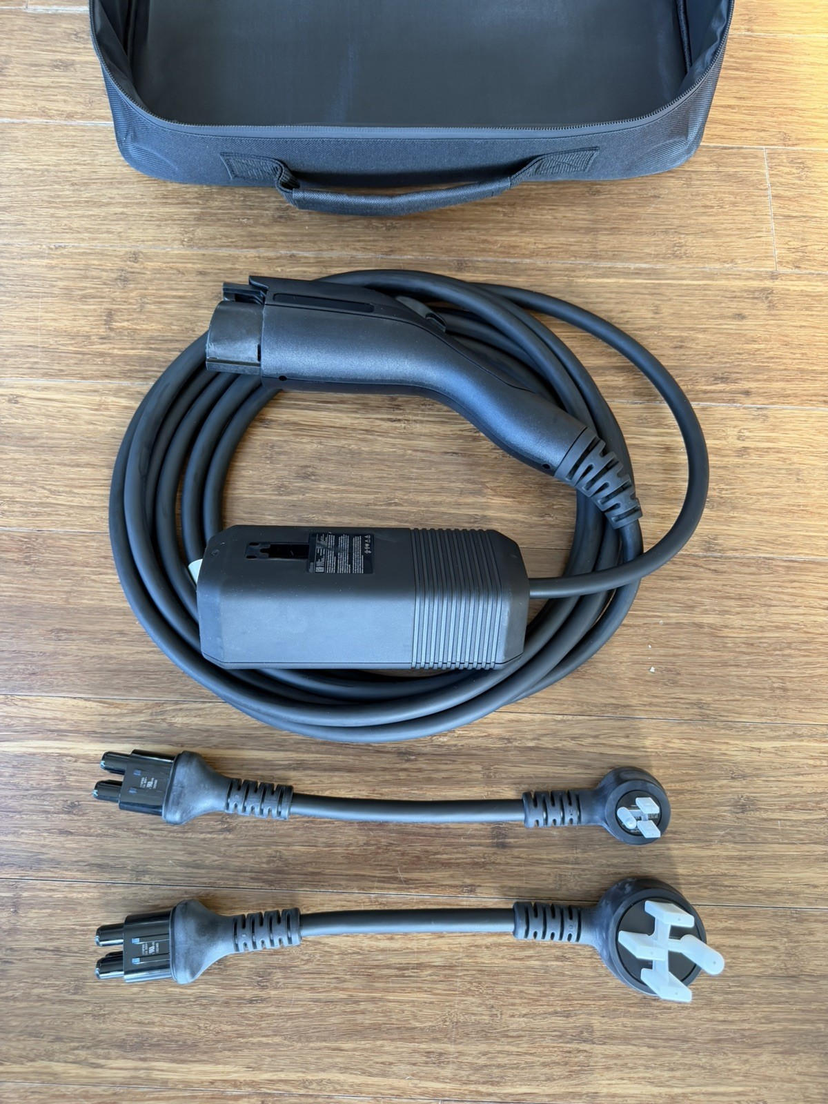 GM Ultium EV Charger Level 1 & 2 Dual Voltage 120V 240V NEMA 14-50 5-15 OEM GM Ultium EV Charger Level 1 & 2 Dual Voltage 120V 240V NEMA 14-50 5-15 OEM