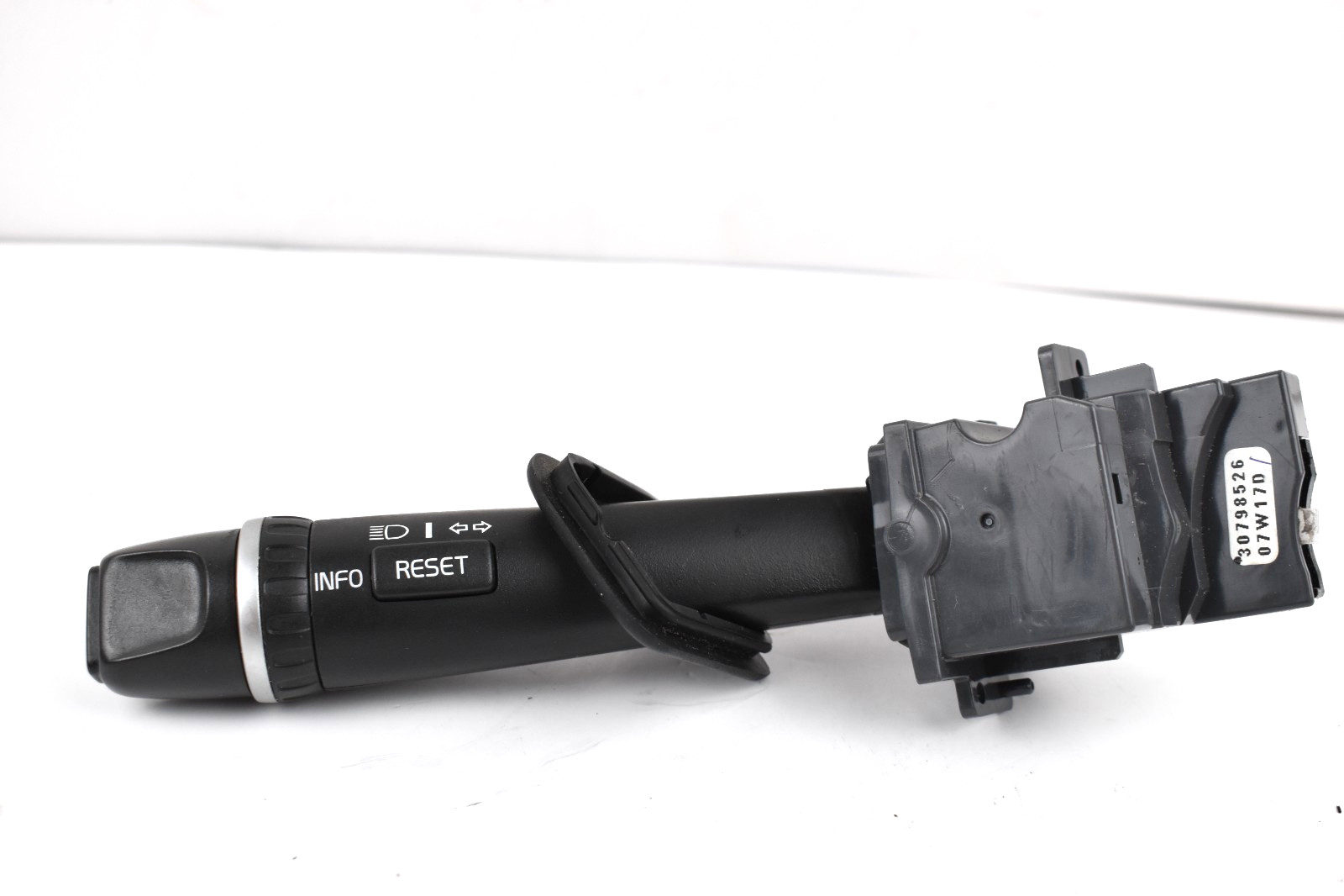05-06 VOLVO S60 S80 V70 XC70 XC90 Turn Signal Switch 30768097 30798526 31268561 05-06 VOLVO S60 S80 V70 XC70 XC90 Turn Signal Switch 30768097 30798526 31268561