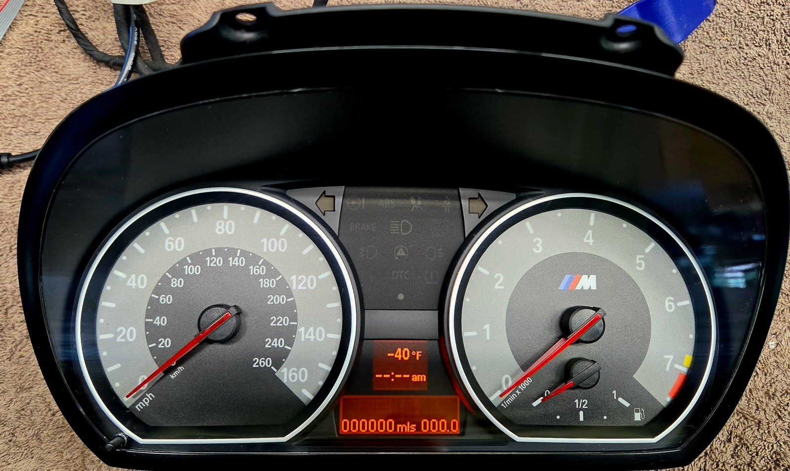 Custom BMW 1M style 128i cluster  Plug and Play
