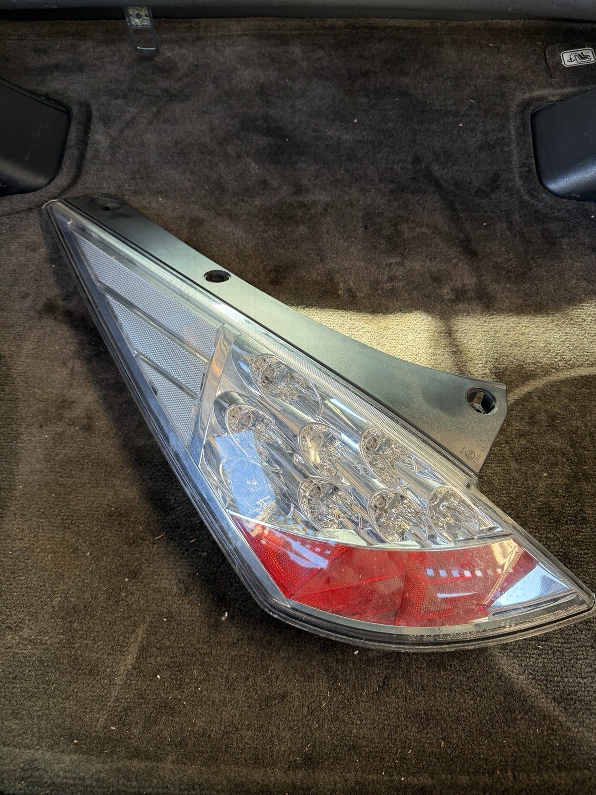 Nissan 350z Driver’s Side Jdm Tail Light Nissan 350z Driver’s Side Jdm Tail Light