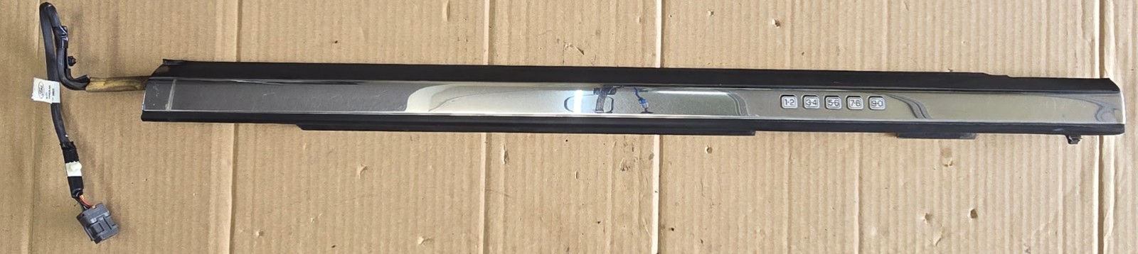 2003-2006 Lincoln Navigator Driver Door Trim w/ Keyless Entry Pad OEM