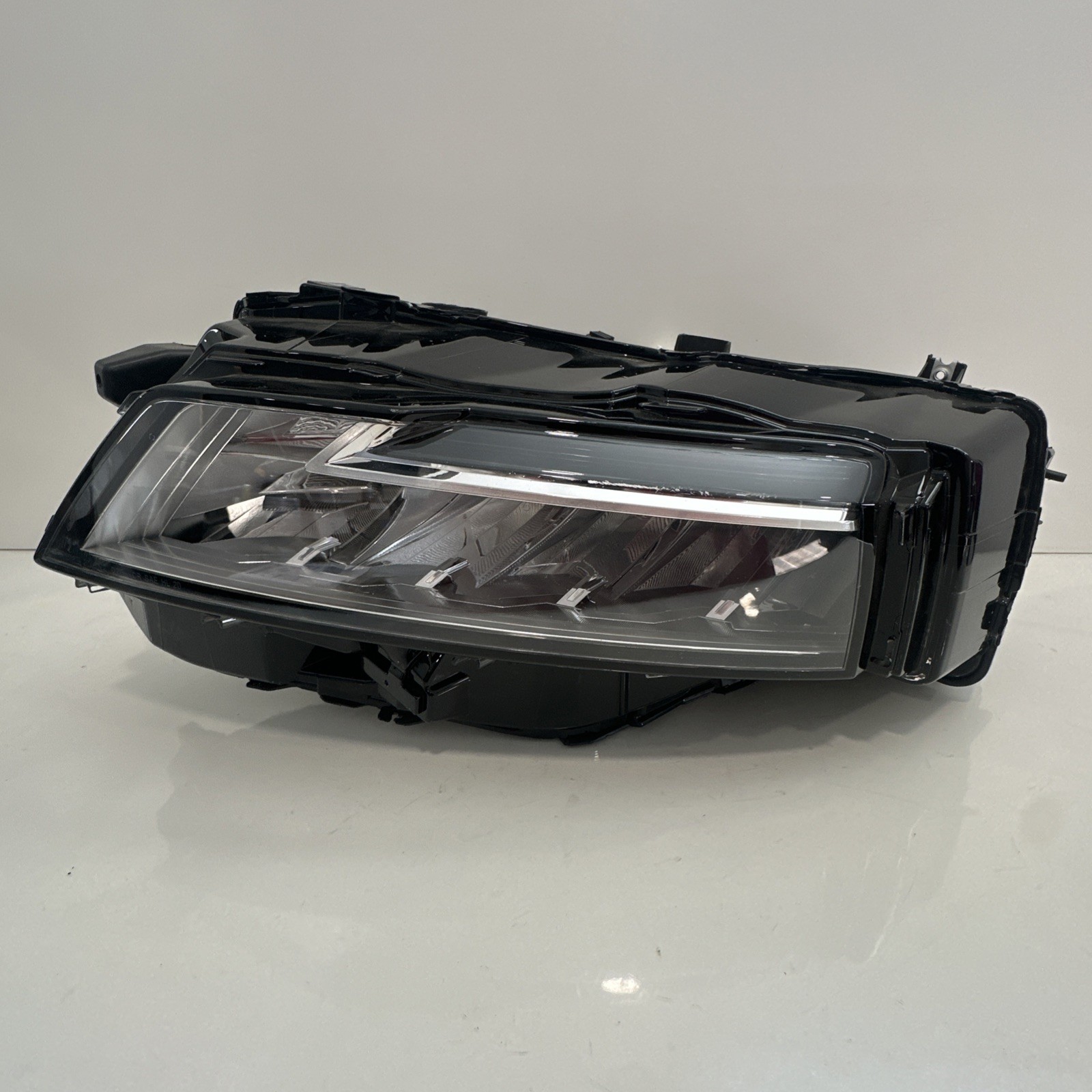 Fits 2021 - 2026 Nissan Rogue Driver Left LH Chrome Trim LED Headlight TYC