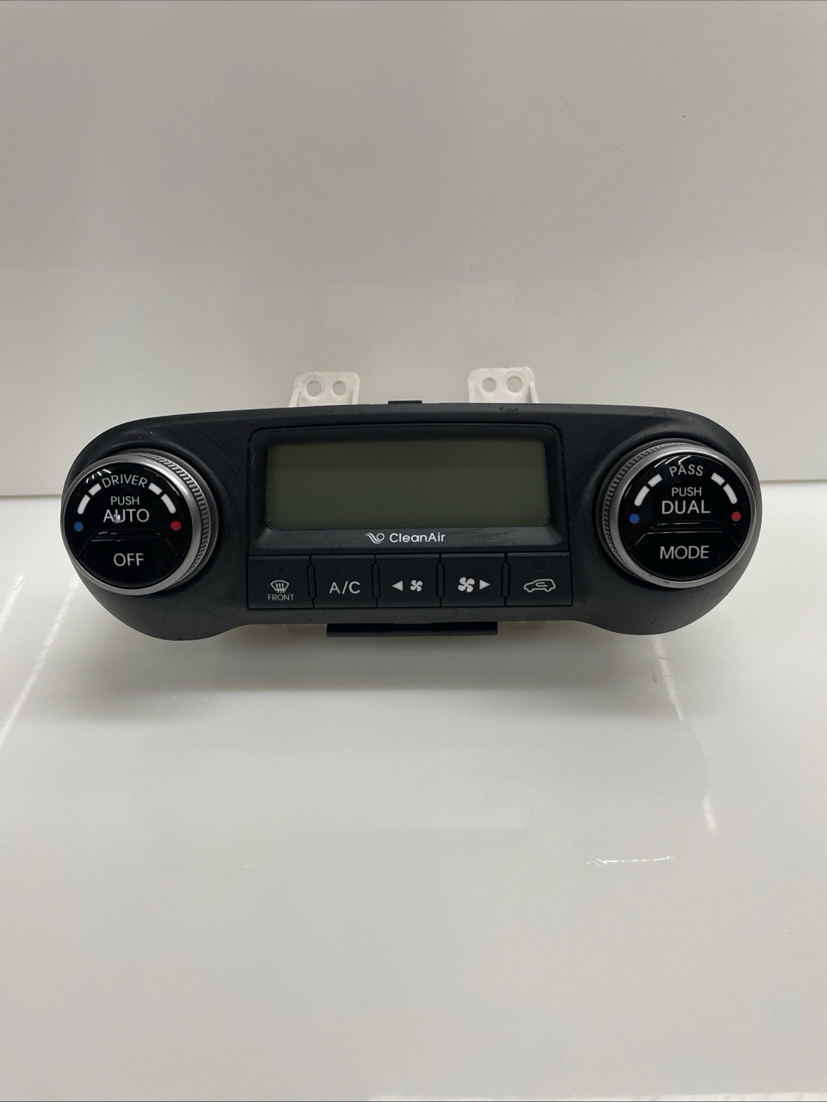 10-13 Hyundai Tucson A/C Heater Temperature Climate Control Auto OEM 97250-2SXXX 10-13 Hyundai Tucson A/C Heater Temperature Climate Control Auto OEM 97250-2SXXX