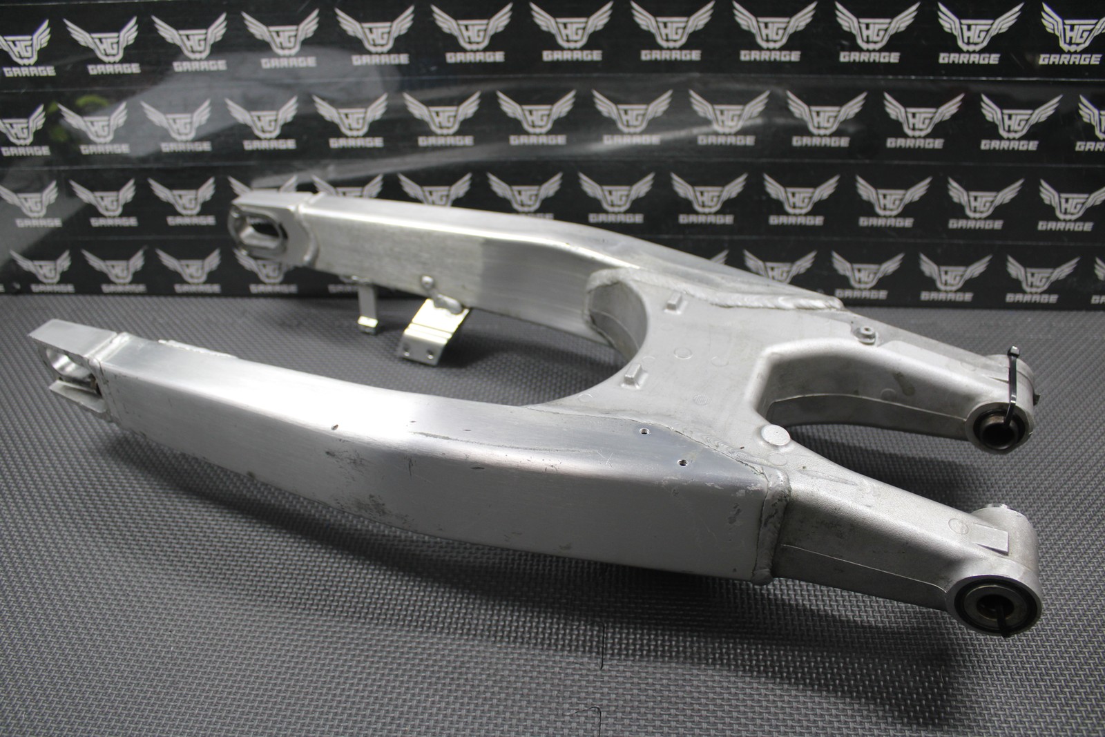 2005 05-07 HONDA CR125R OEM SWINGARM SWING ARM SUSPENSION 52200-KSR-710
