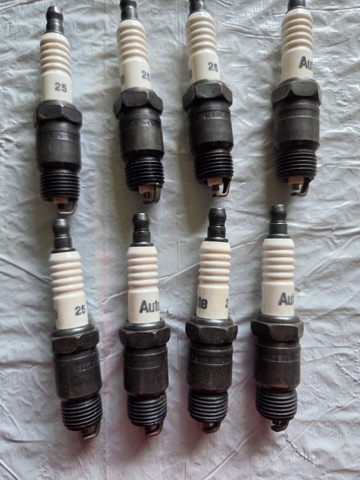 QTY 8 AUTOLITE #25 SPARK PLUGS PN-25 QTY 8 AUTOLITE #25 SPARK PLUGS PN-25