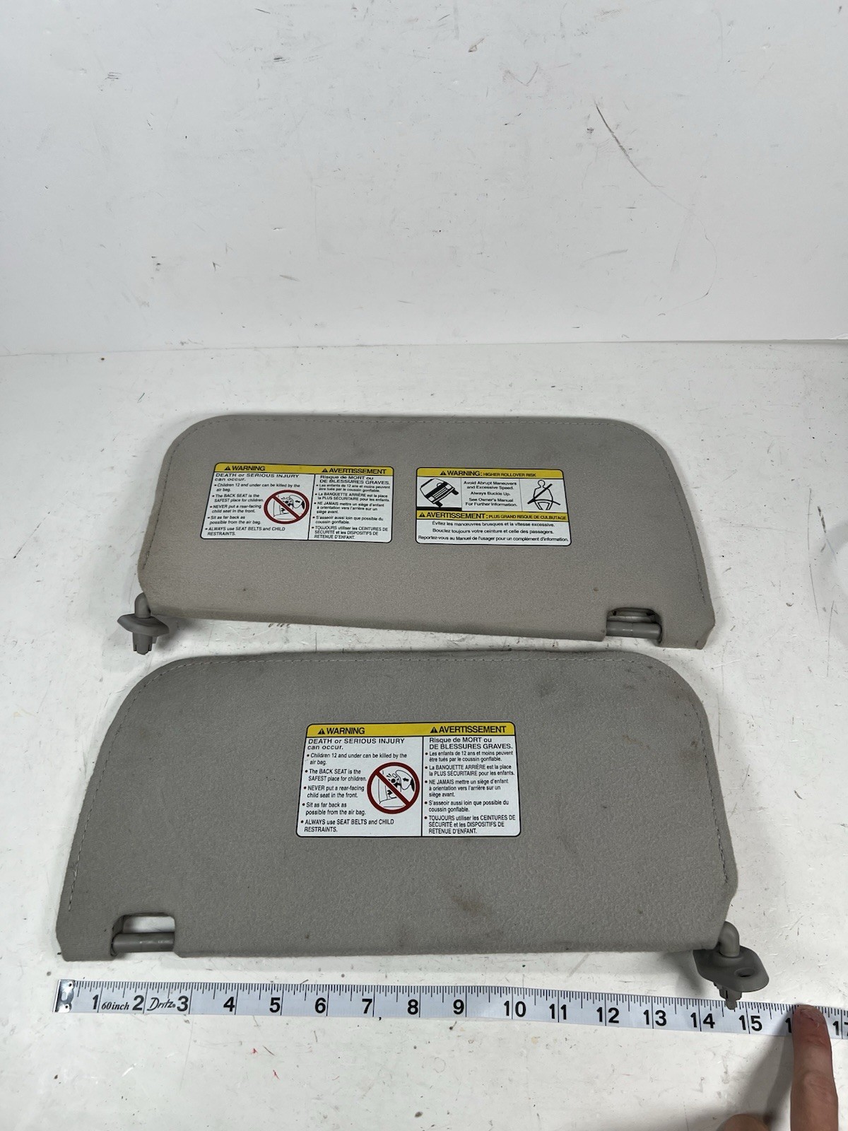 2000-2004 Nissan Xterra Driver Passenger Side Sun Visor Set Pair Gray 15 Inch