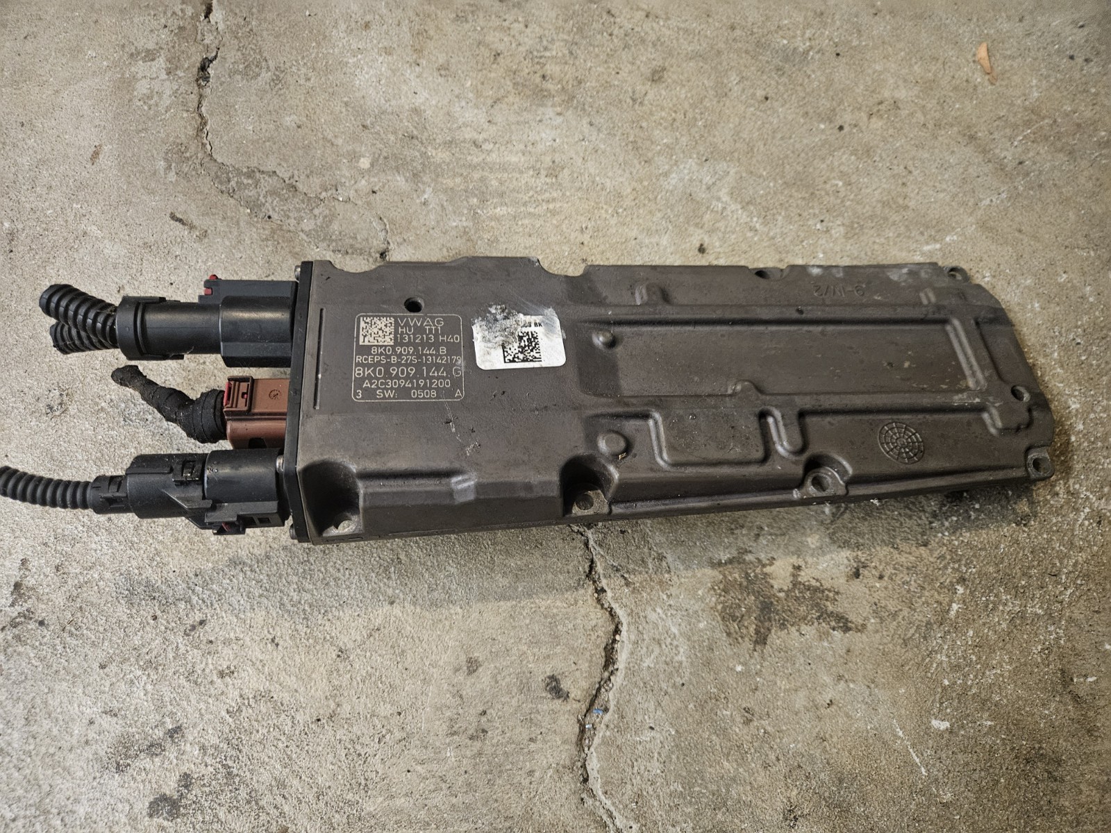2013-2017 Audi A4 A5 S4 S5 B8 Power Steering Rack Control Module ID 8K0 909 144G 2013-2017 Audi A4 A5 S4 S5 B8 Power Steering Rack Control Module ID 8K0 909 144G