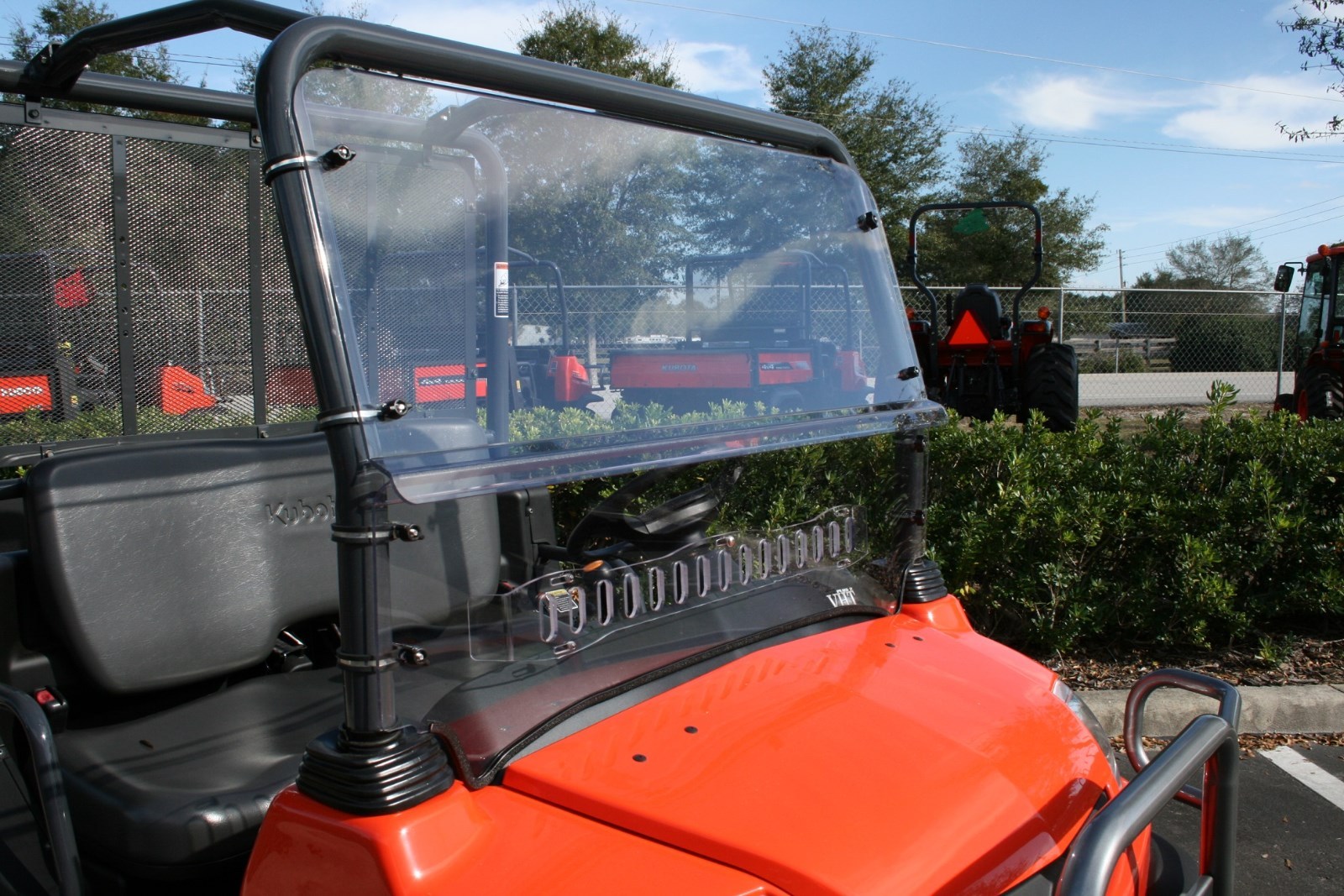 KUBOTA RTV900 XT/XTG 2013 and older Models Vented windshield KUBOTA RTV900 XT/XTG 2013 and older Models Vented windshield