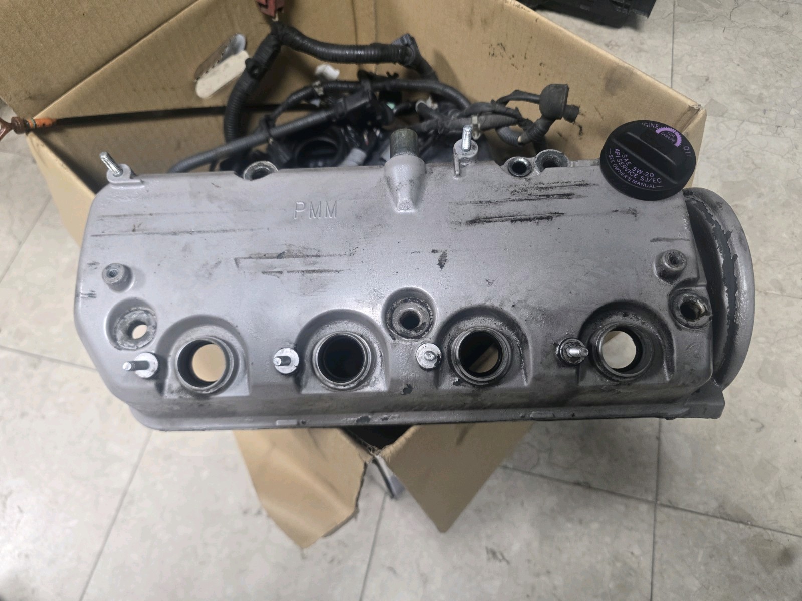 01 02 03 04 05 HONDA CIVIC ENGINE  VALVE COVER OEM 1.7L D17A1 D17A2