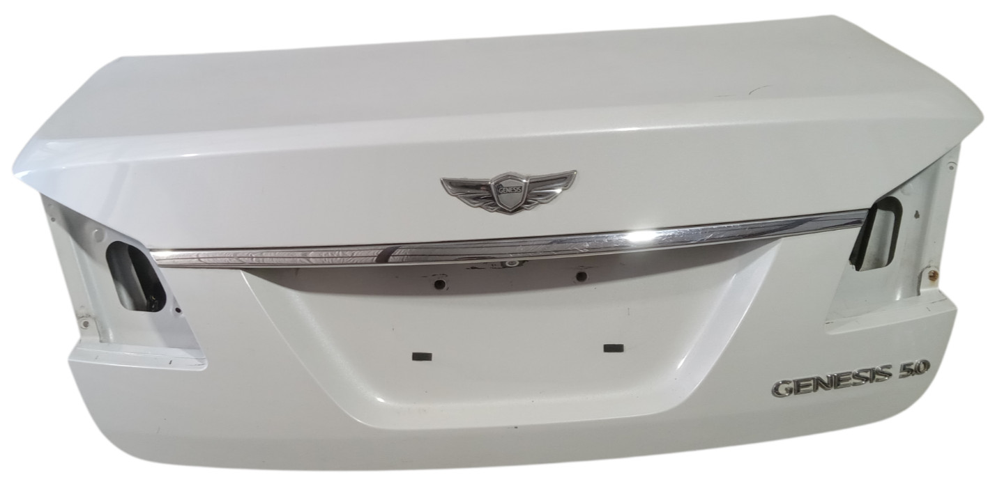 2012 2014 Hyundai Genesis Sedan Rear Back Trunk Deck Lid Shell W Camera boot x 2012 2014 Hyundai Genesis Sedan Rear Back Trunk Deck Lid Shell W Camera boot x