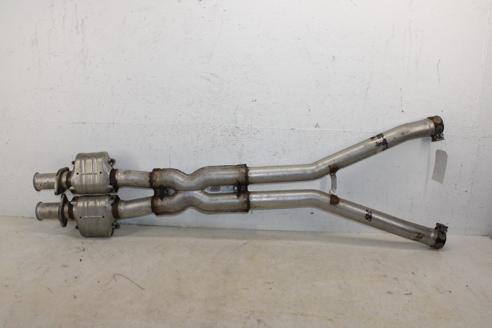 2005-2008 Chevrolet Corvette Exhaust Intermediate Pipe OEM MJ49 2005-2008 Chevrolet Corvette Exhaust Intermediate Pipe OEM MJ49