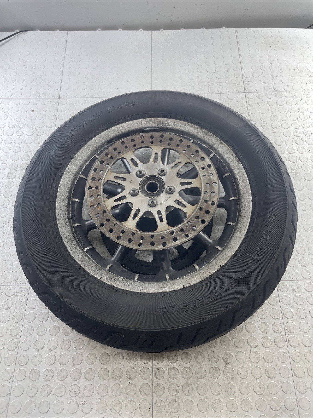 2000 2001 2002 2003 2004 Harley Touring OEM Rear Back Rim Rotor Tire MU85B16