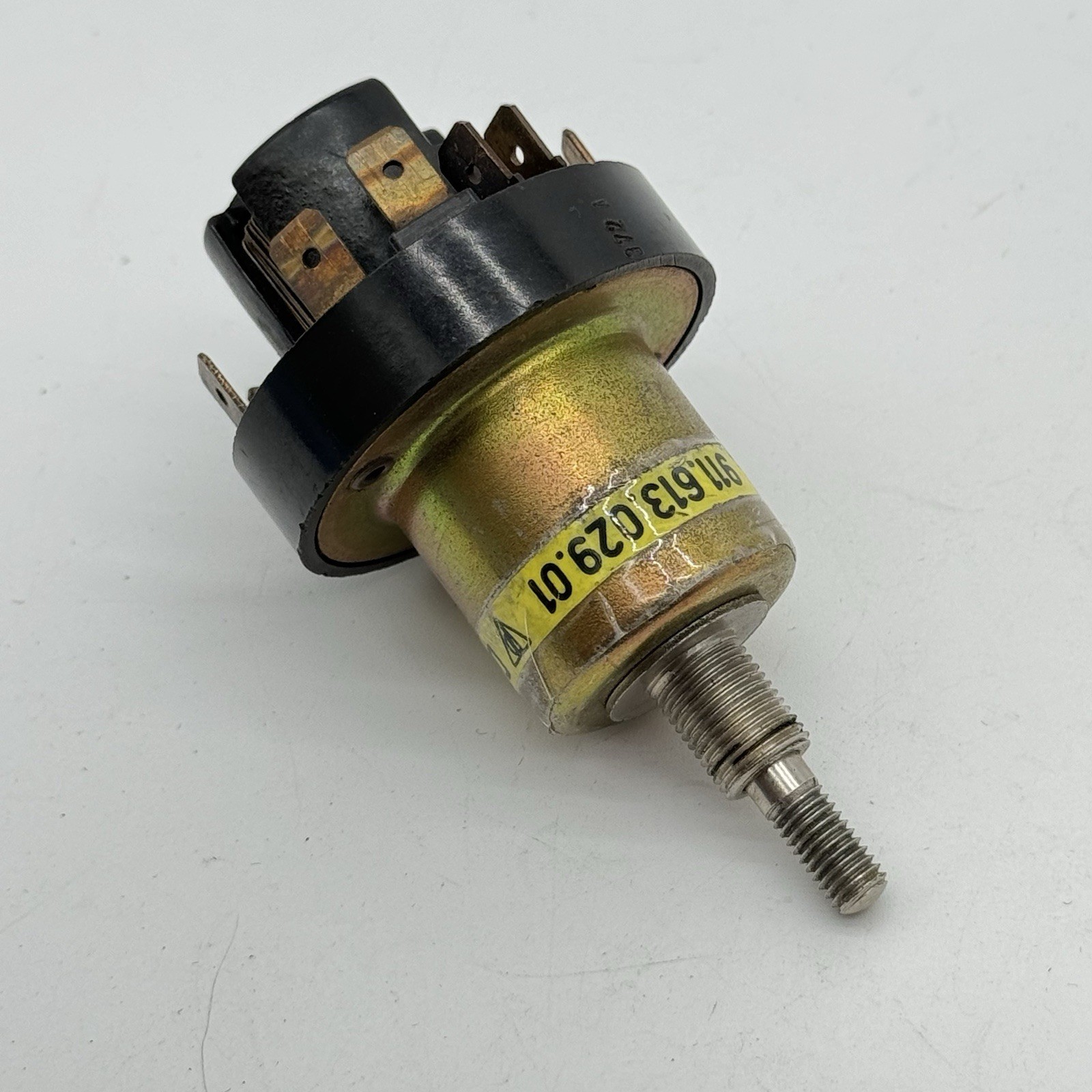1974-1977 Porsche 911 S Carrera Headlight Switch 911.613.029.01 Genuine HEADLAMP 1974-1977 Porsche 911 S Carrera Headlight Switch 911.613.029.01 Genuine HEADLAMP