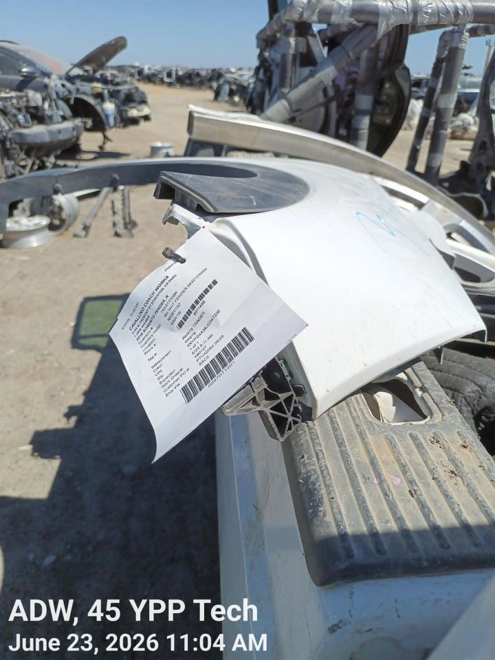 RH/PASSENGER SIDE WHITE FENDER 66321C6000 W/FLARE OEM 16-20 KIA SORENTO