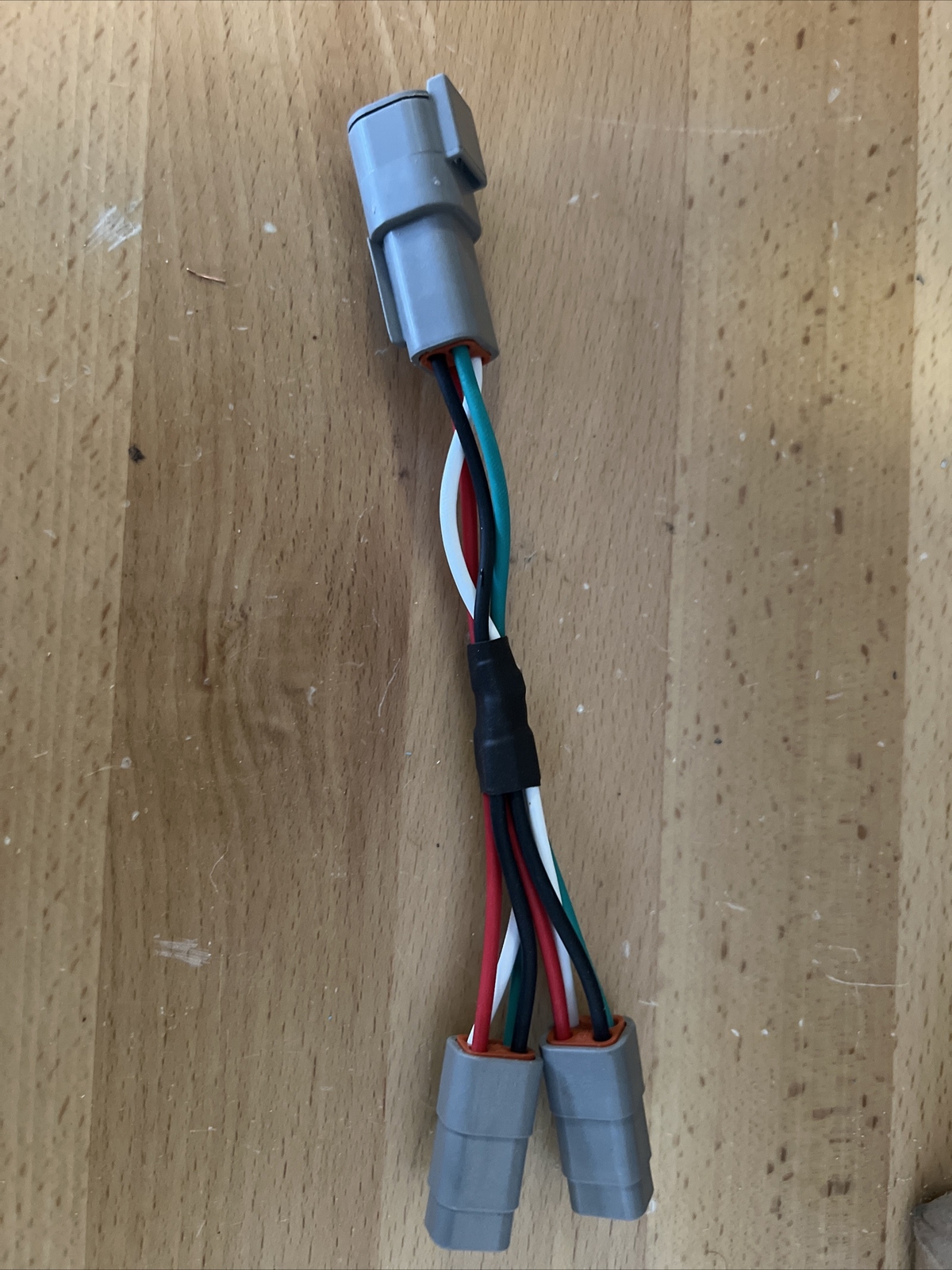 1pc DTM  Y-split 4 Port DTM-4 to 4 Port DTM-4 Cable for CAN HUB