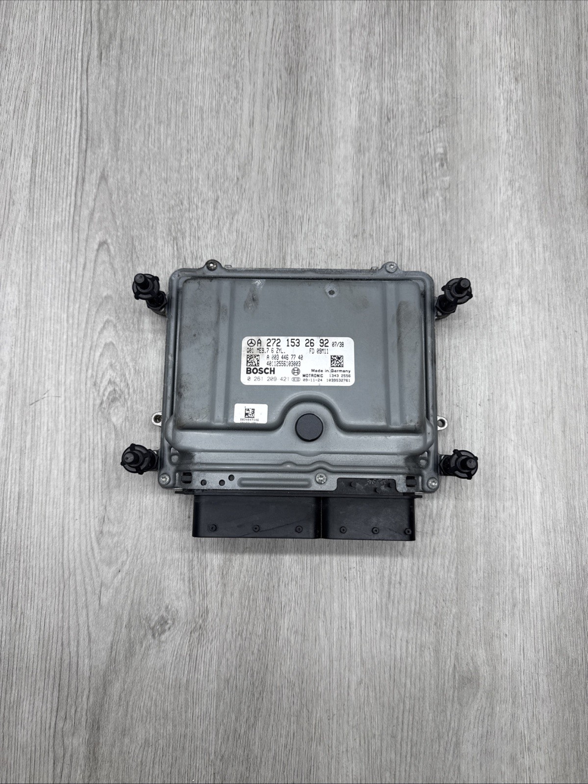 2008 - 2011 MERCEDES-BENZ W204 C300 ENGINE CONTROL MODULE UNIT A2721532692