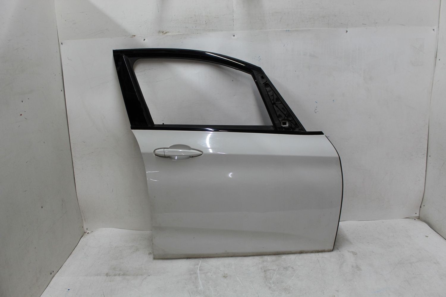 2014-2016 BMW 228 SERIES Front Door Passenger Side Rh