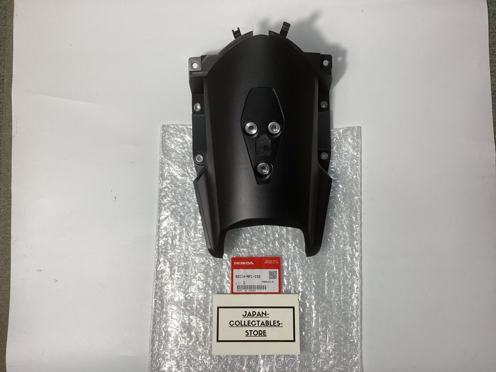 Honda 2009-2011 CB Rear Center Cowl 80114-MFL-D20 New OEM Honda 2009-2011 CB Rear Center Cowl 80114-MFL-D20 New OEM