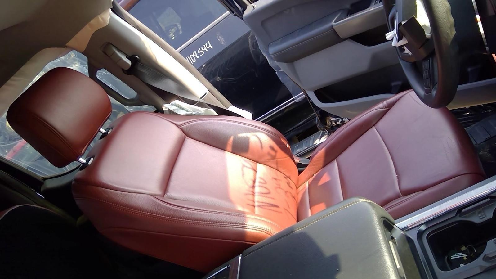 Used Front Left Seat Front fits: 2023 Ford F250SD PICKUP bucket and bench cloth
