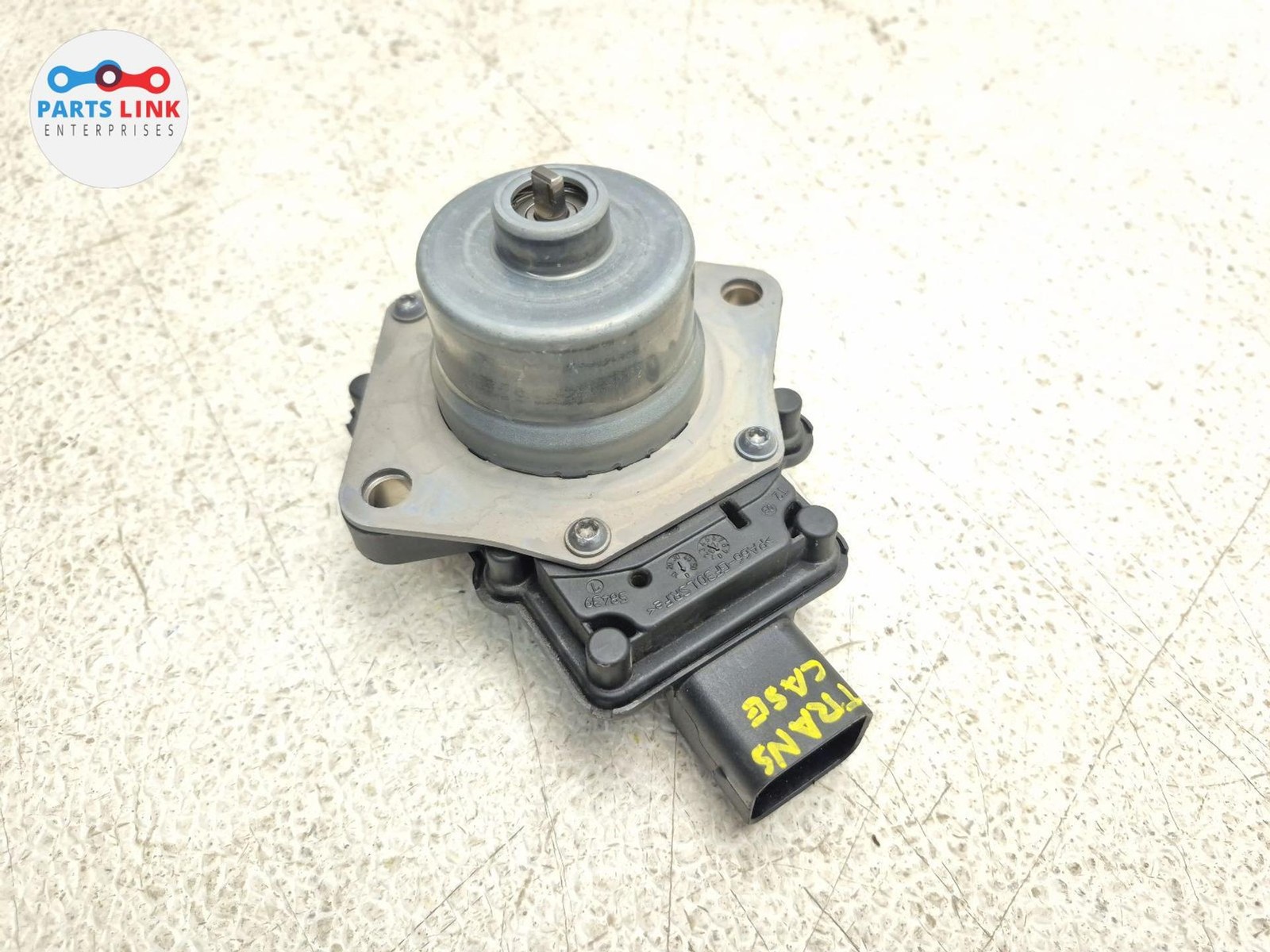 22-24 BMW X3M Comp Transfer Case Torque Control Module Motor Actuator Shift F97